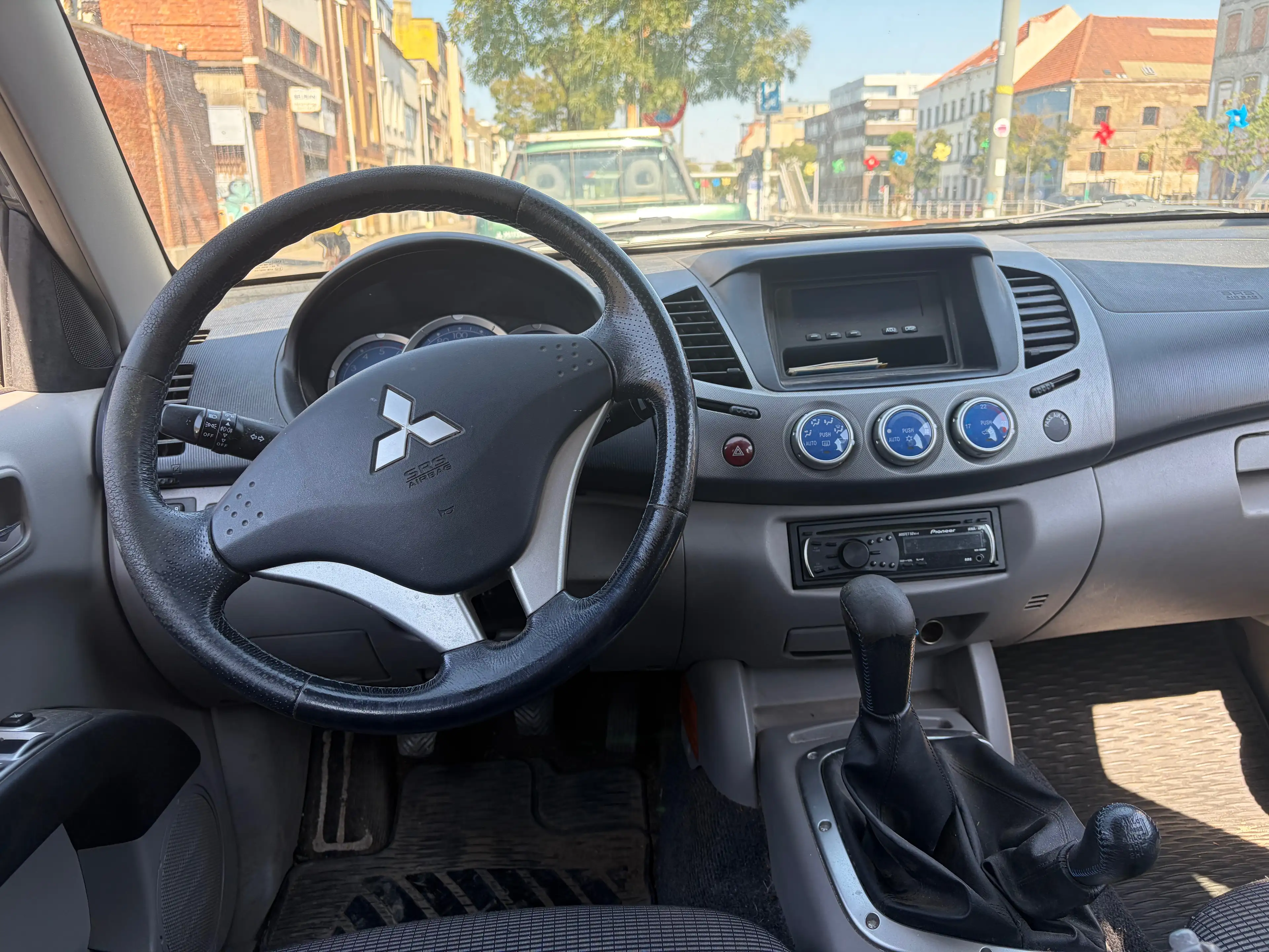 Mitsubishi L200 L 200 2.5 Turbo DI-D 4WD Intense Canyon — photo 7