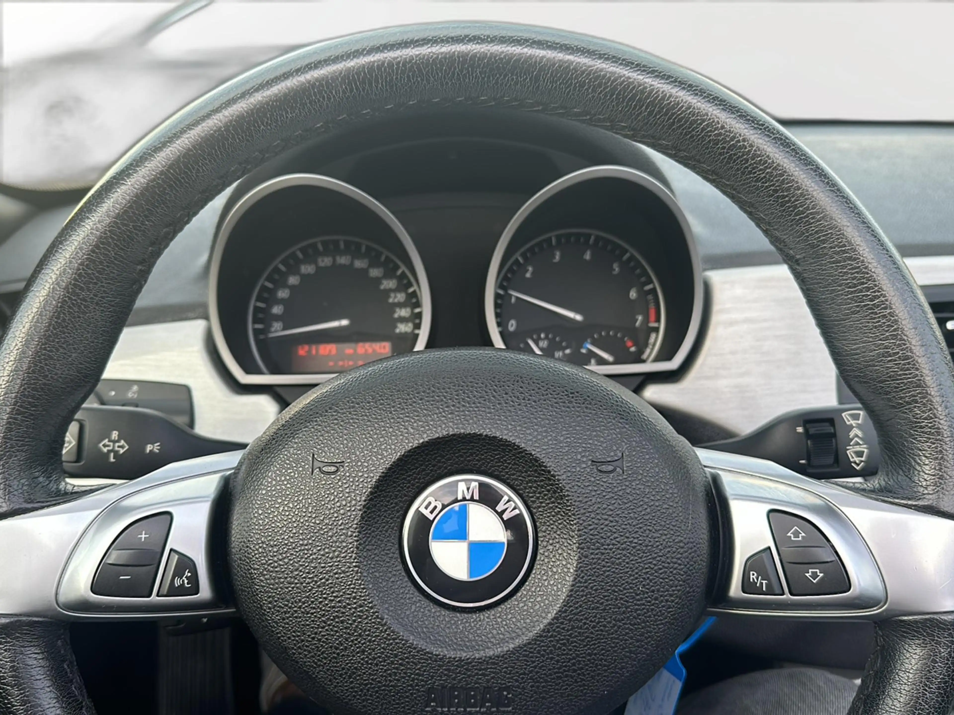 BMW Z4 2.0i XENON+LEDER+SHZ**STEUERKETTE-NEU**TOP!! — photo 13