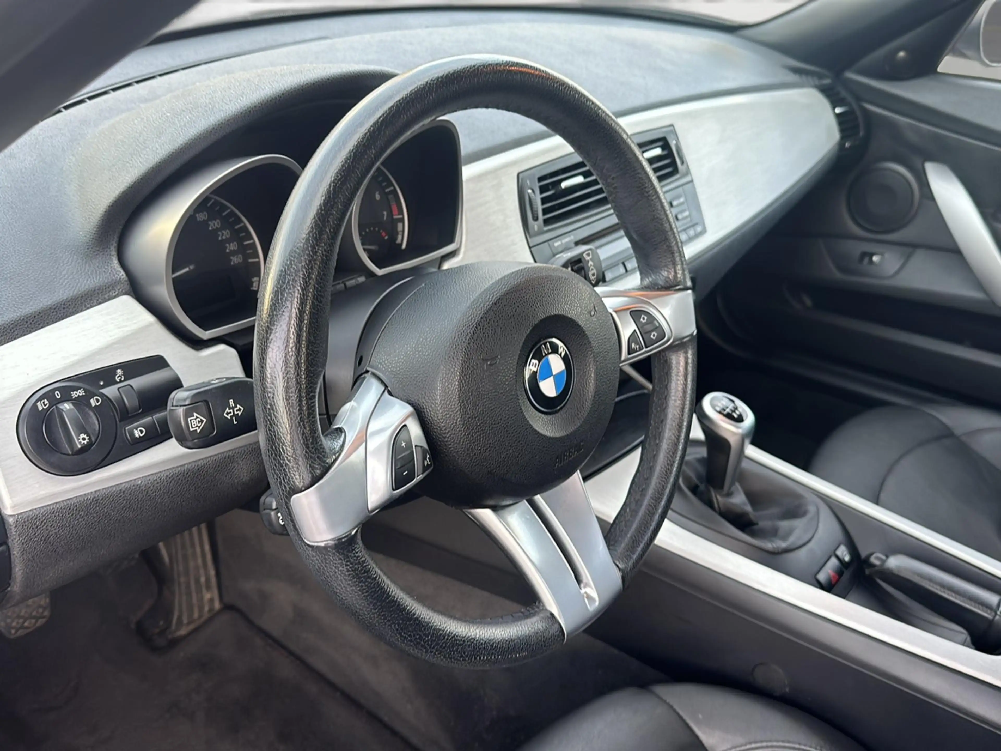 BMW Z4 2.0i XENON+LEDER+SHZ**STEUERKETTE-NEU**TOP!! — photo 11