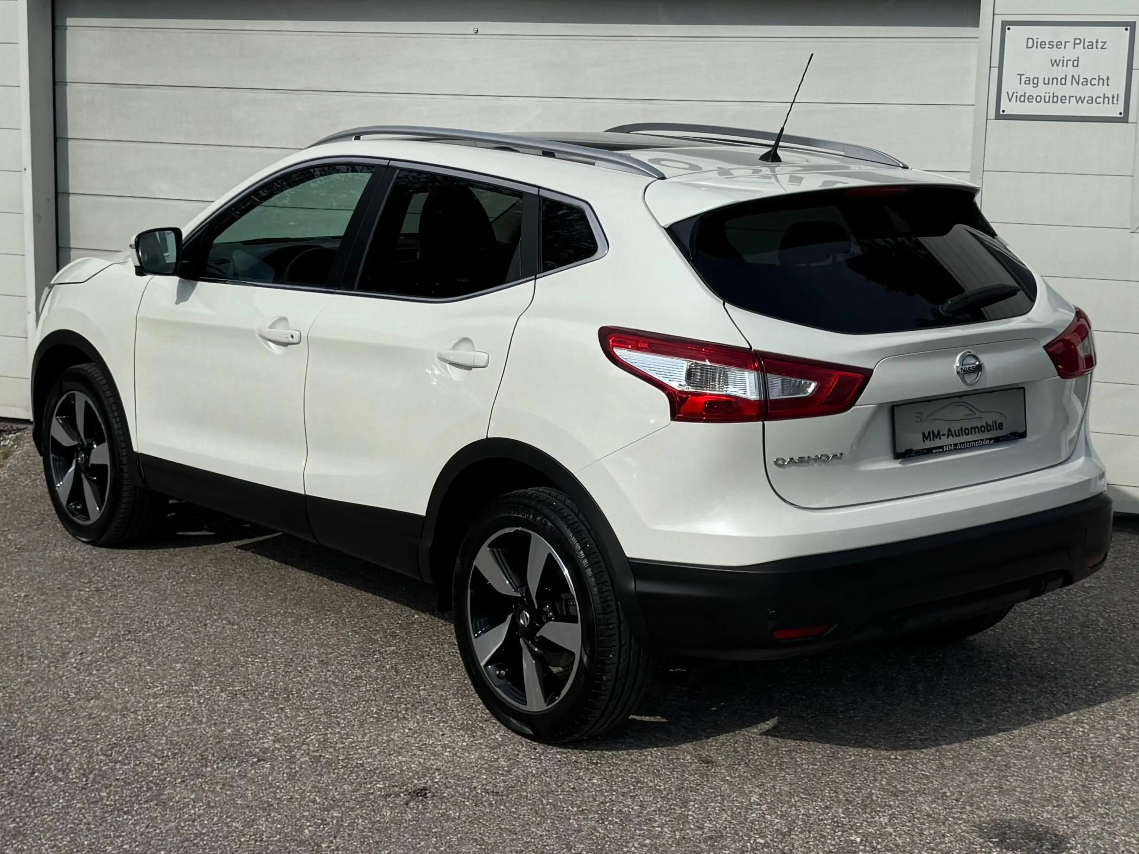 Nissan Qashqai Tekna Aut. 360°-KAMERA*SHZ*PDC*PANO*uvm — photo 2