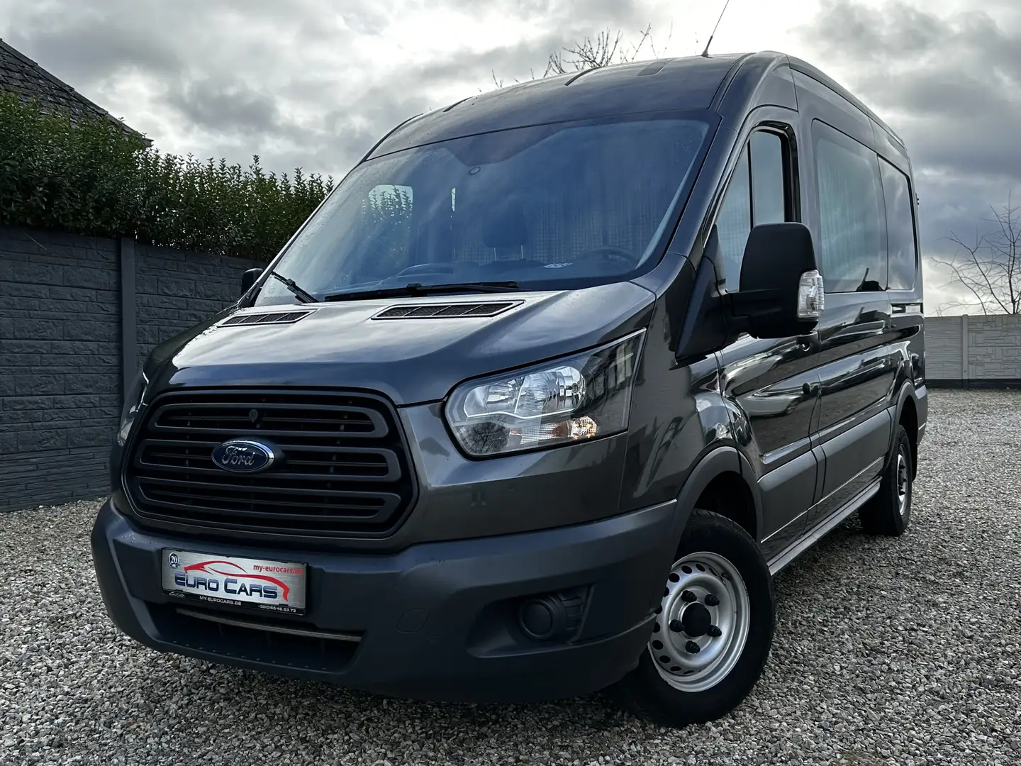 Ford Transit Custom 2.0 TDCi L1H2 Ambiente UTILITAIRE/BT/PROPRE !!! Gris - 1