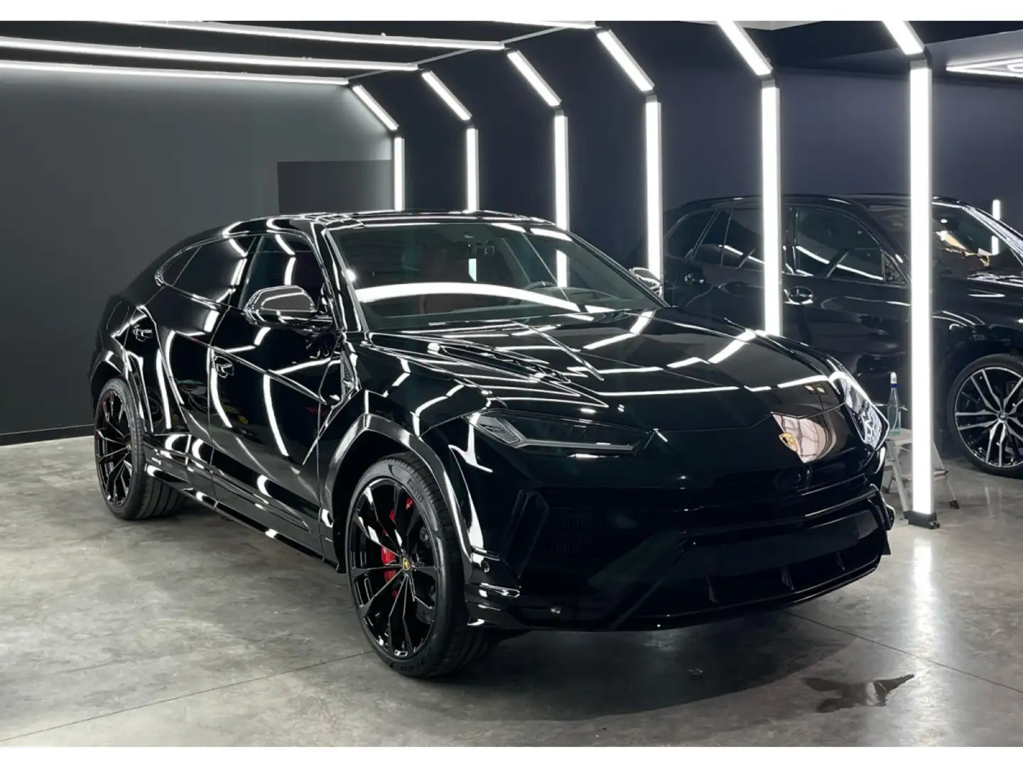 Lamborghini Urus S 666CH  4.0 BiTurbo V8 - NEW Full options + XPEL Schwarz - 2