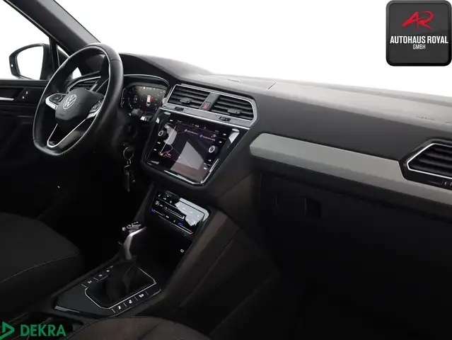 Volkswagen Tiguan view 8