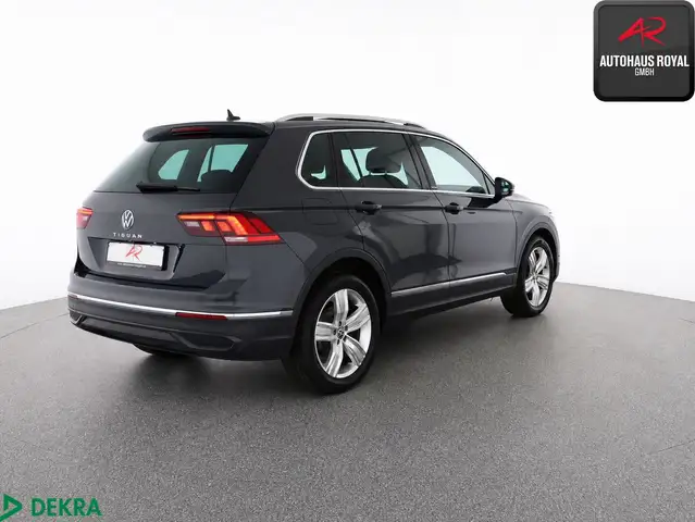 Volkswagen Tiguan view 4