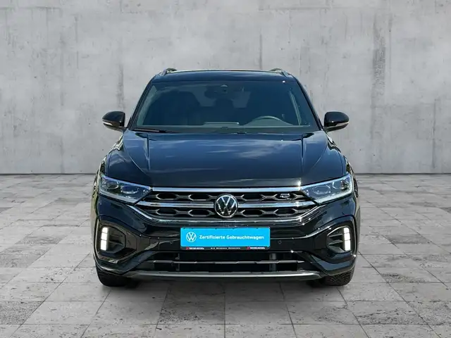 Volkswagen T-Roc view 3