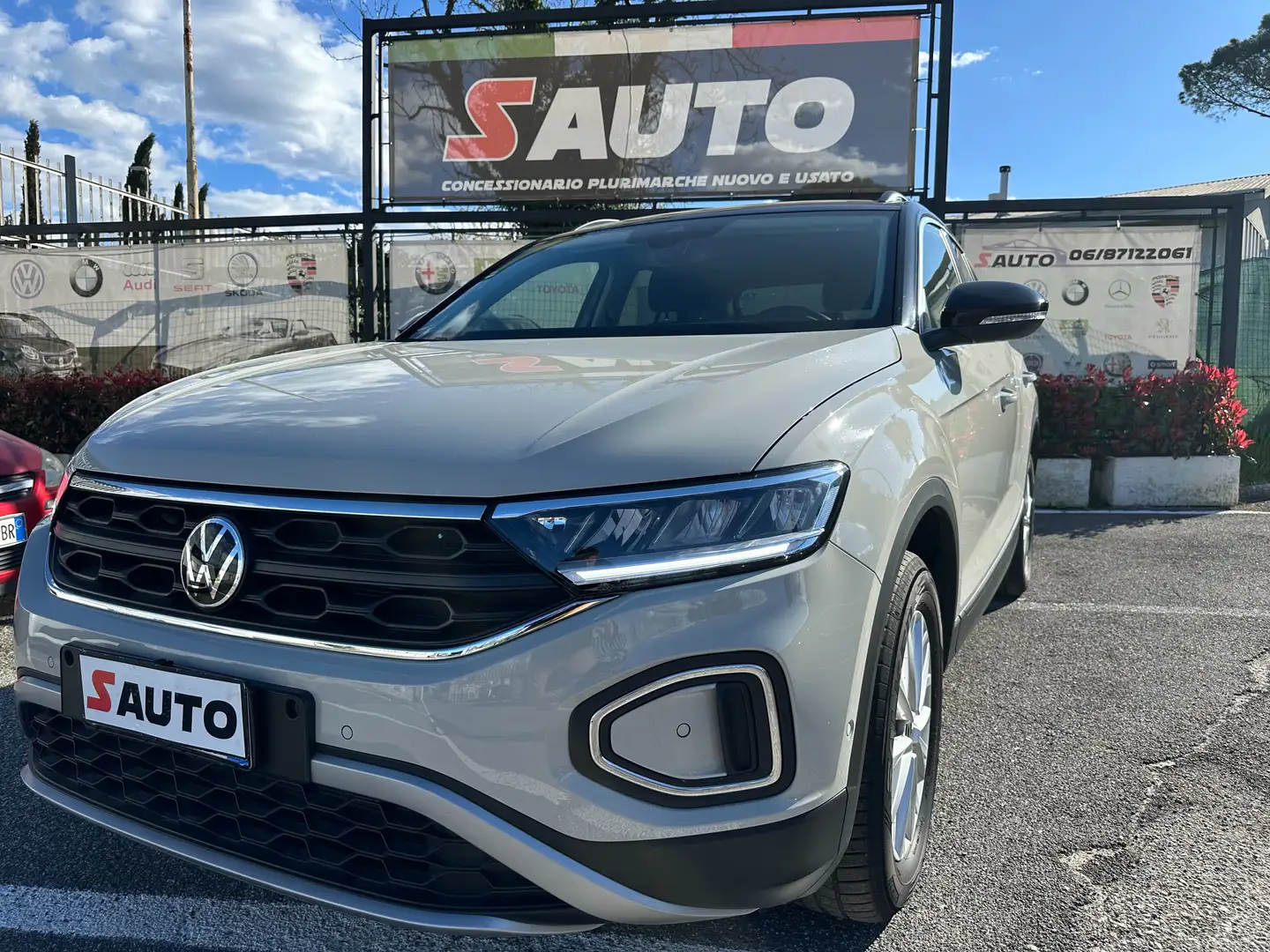 Volkswagen T-Roc T-Roc 1.0 tsi Life 110cv Beige - 1