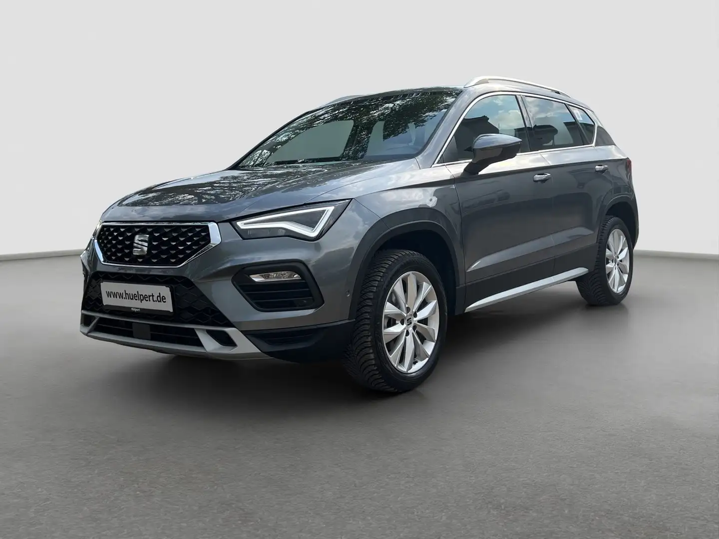 SEAT Ateca 1.5 XPERIENCE AHK CAM ACC LM17 EKLAPPE NAVI Grijs - 2