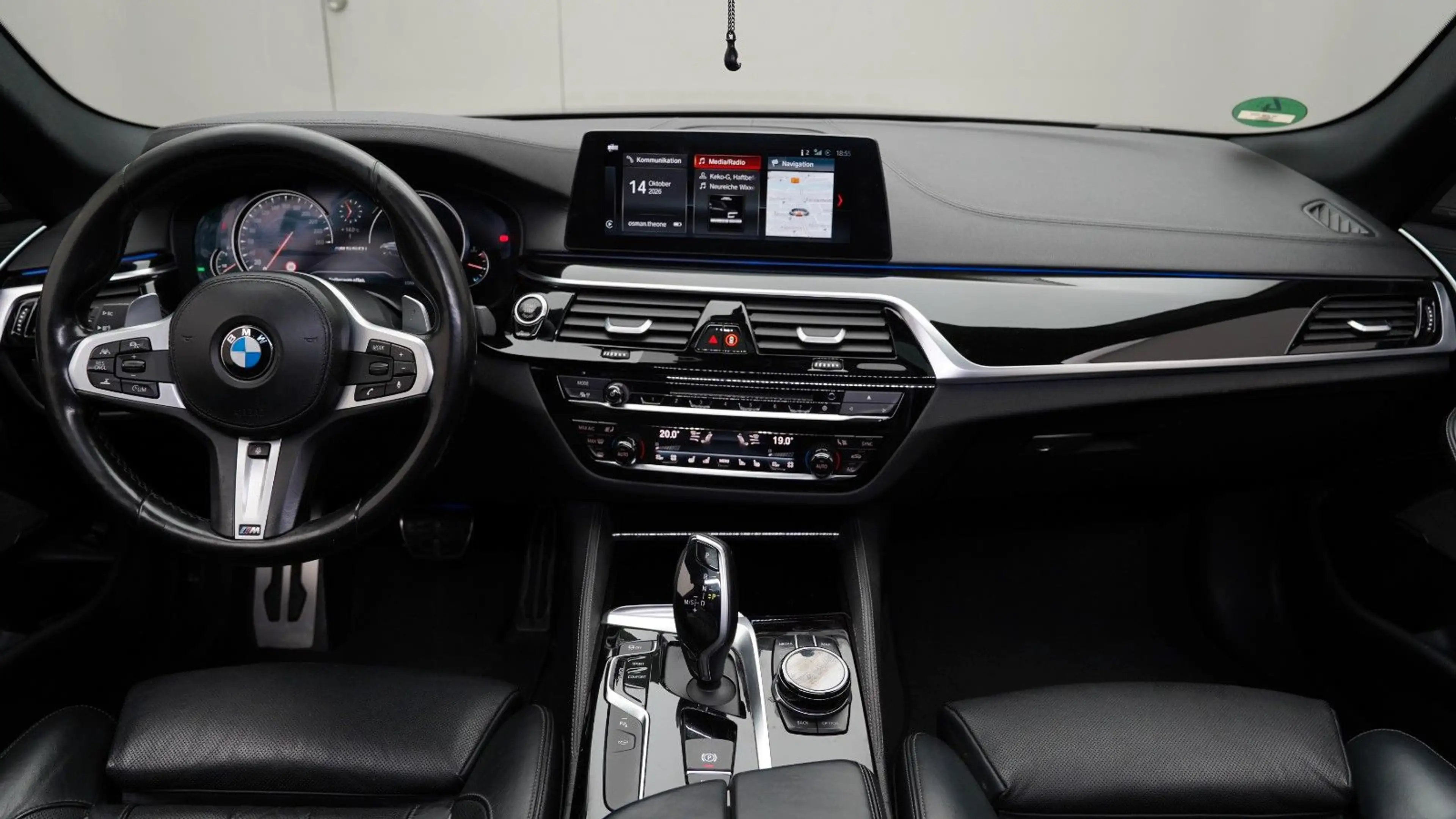 BMW 550 i xDrive Limousine *ACC*HARMAN*360°* — photo 9