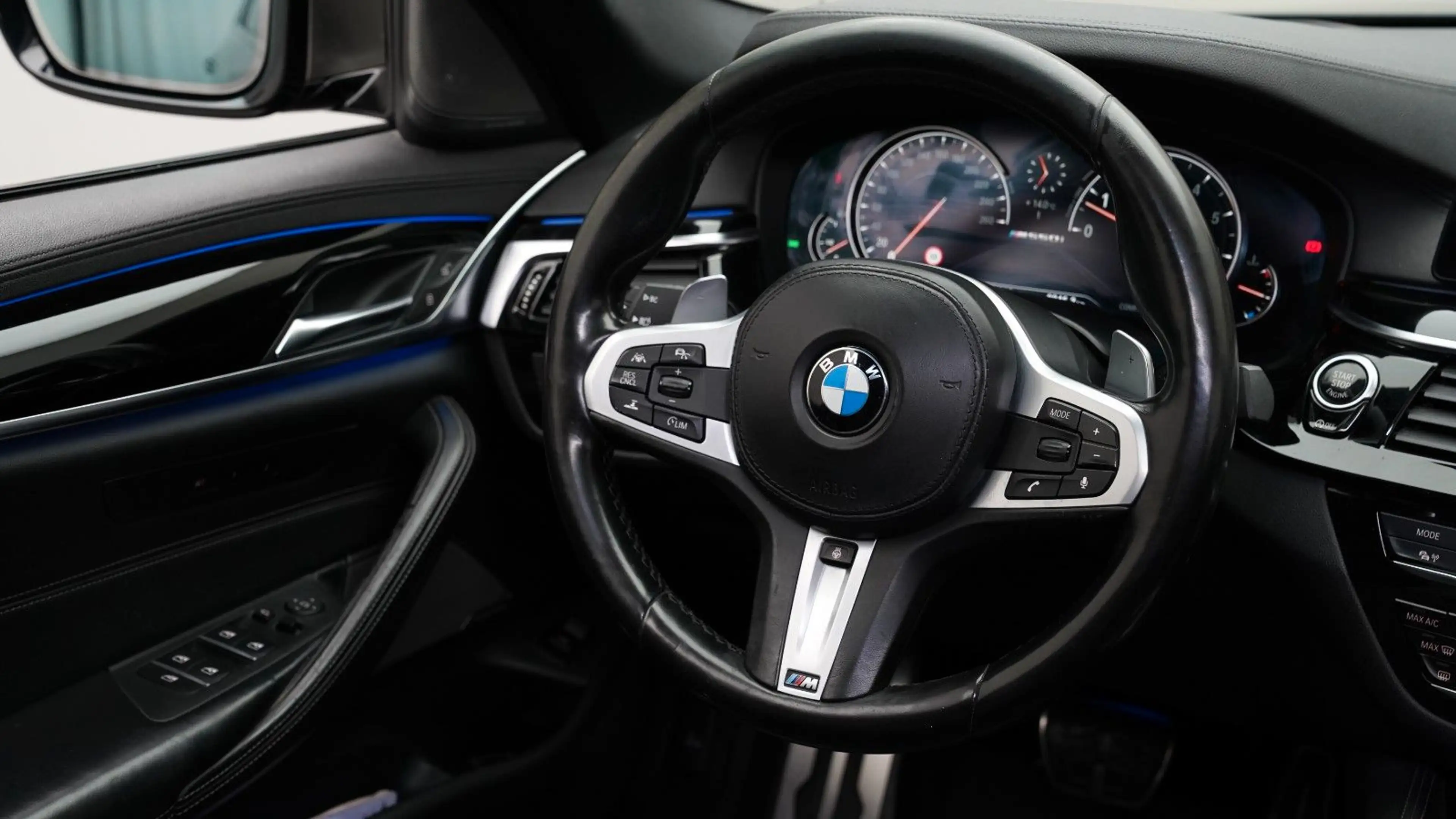 BMW 550 i xDrive Limousine *ACC*HARMAN*360°* — photo 15