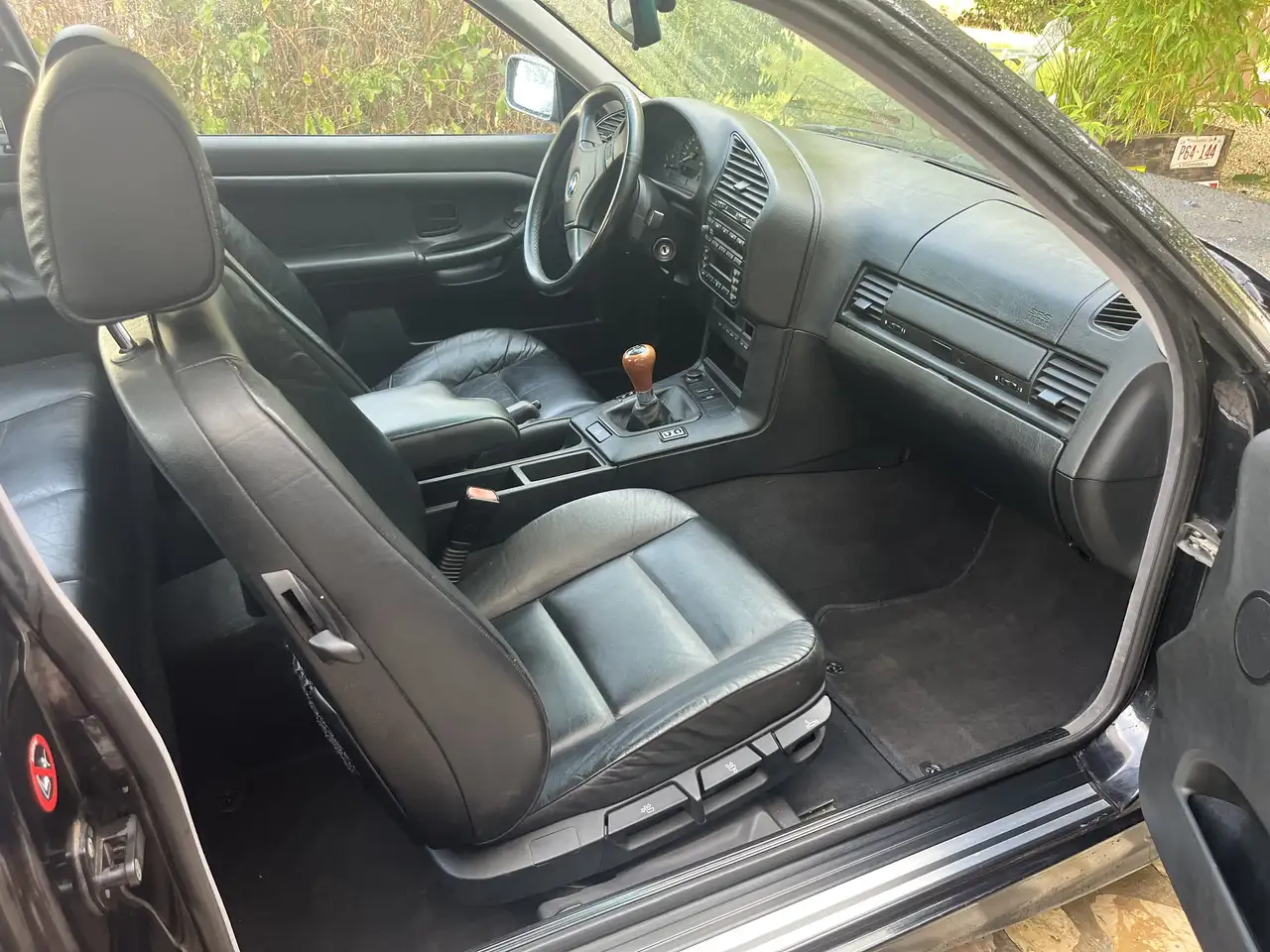 BMW 323i, foto 12