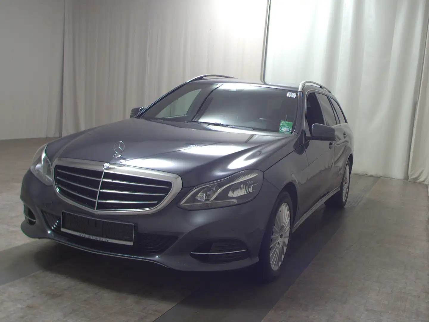 Mercedes-Benz E 300 T CDI Elegance COMAND LED PDC SHZ Grau - 2