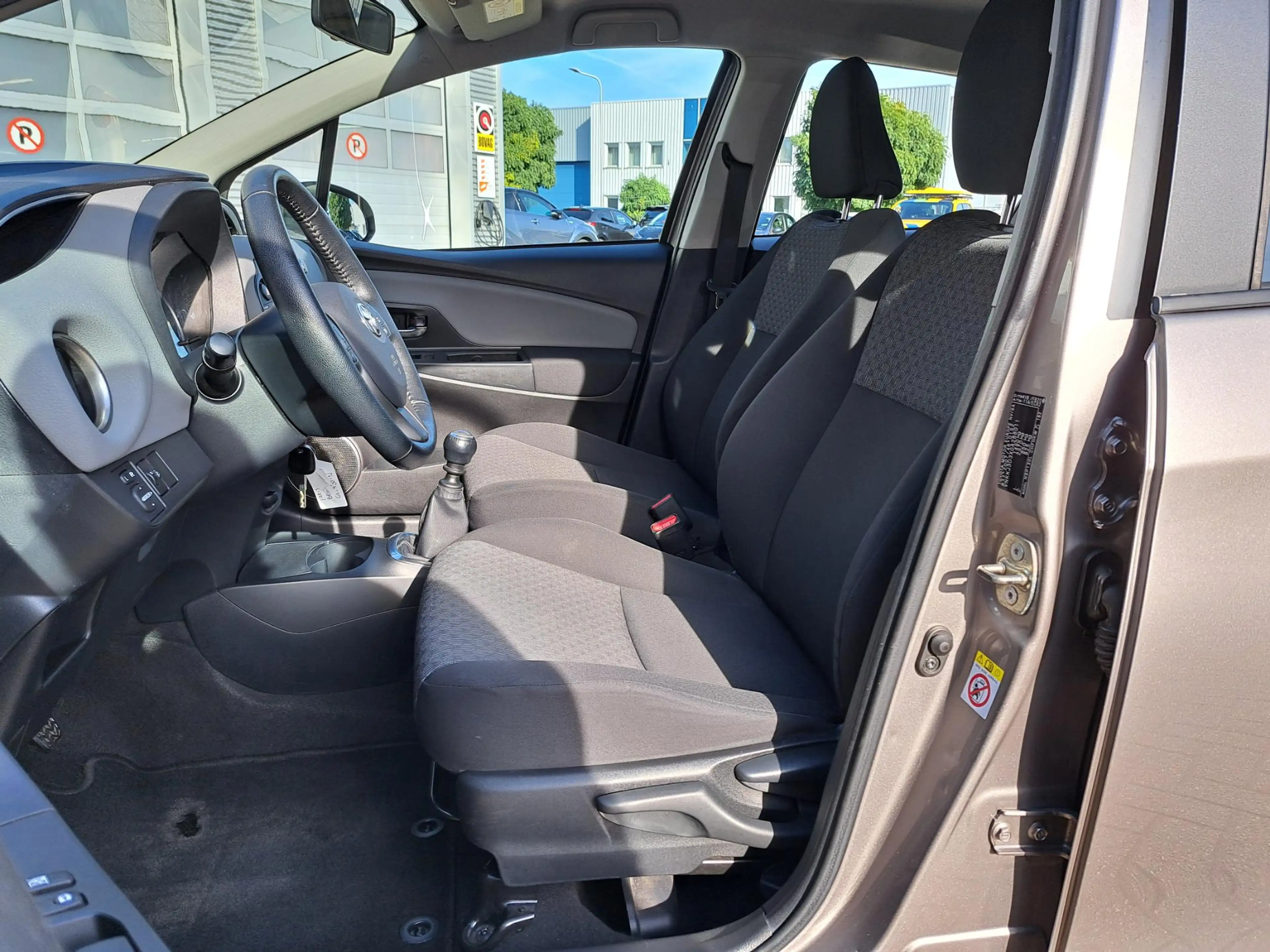Toyota Yaris 1.3 VVT-i Aspiration CRUISE AIRCO TREKHAAK NAVI — photo 8
