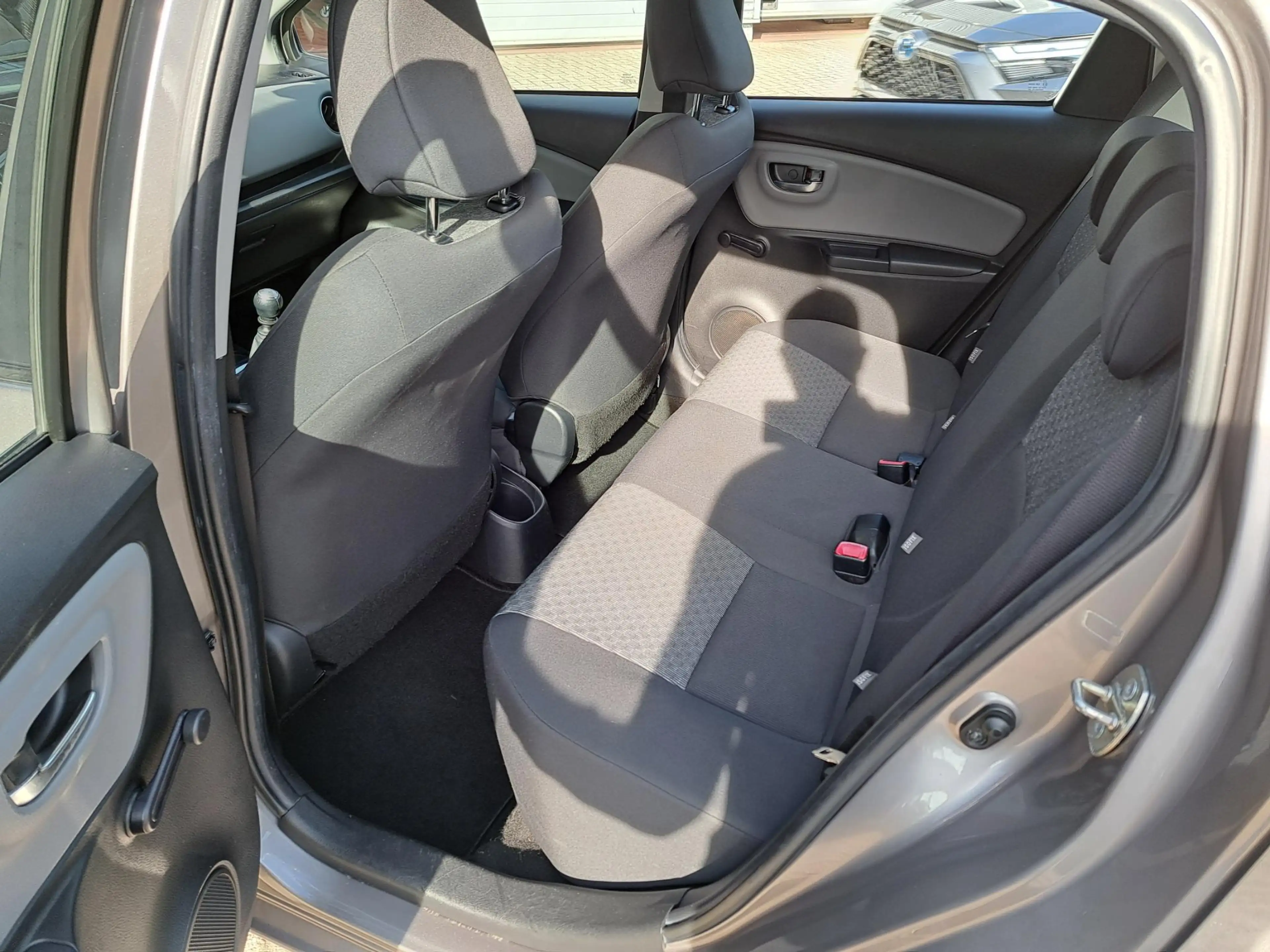 Toyota Yaris 1.3 VVT-i Aspiration CRUISE AIRCO TREKHAAK NAVI — photo 22