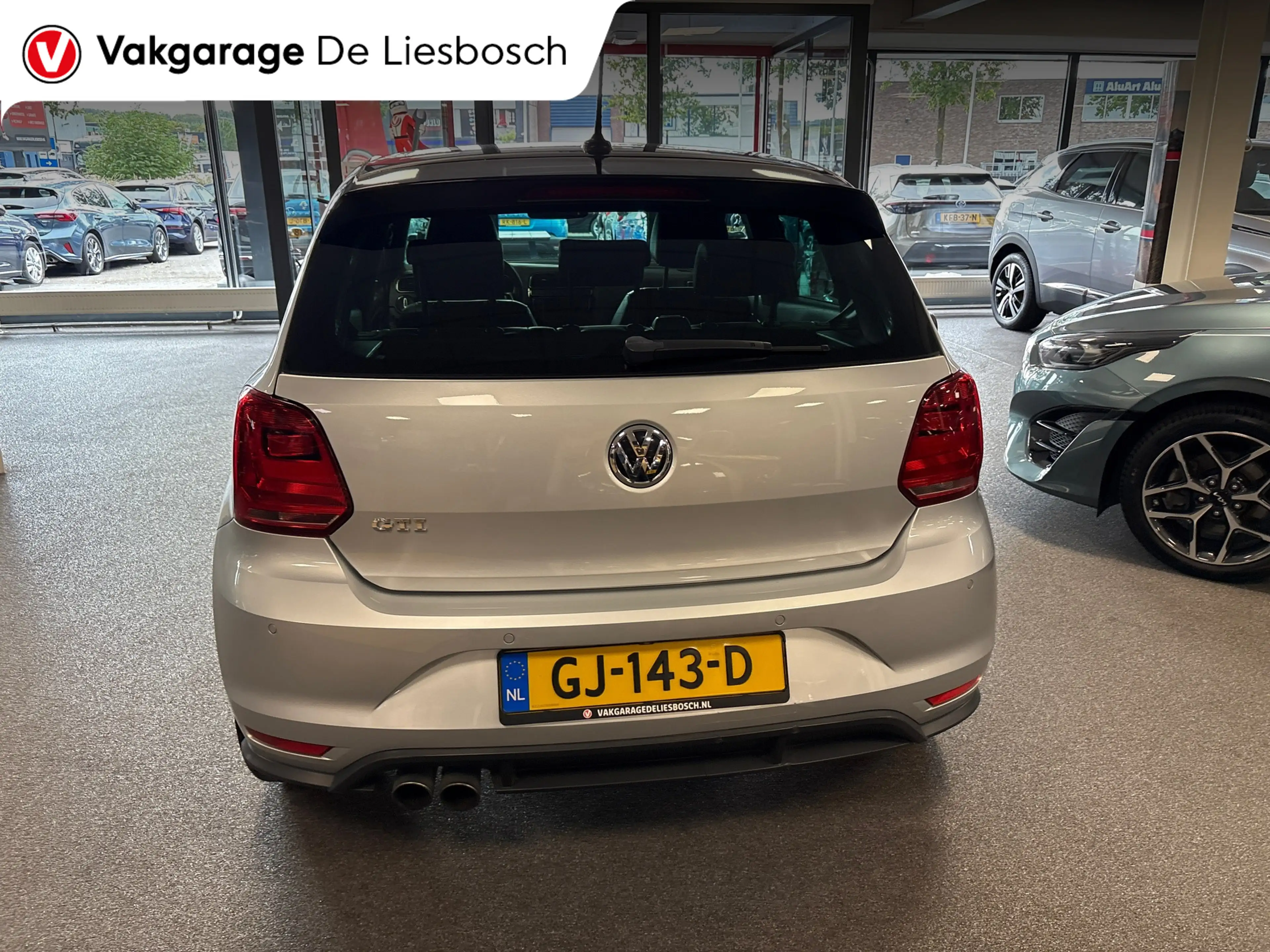 Volkswagen Polo GTI 1.8 TSI GTI/navi/camer/leer alcantara/cruisec/medi — photo 6