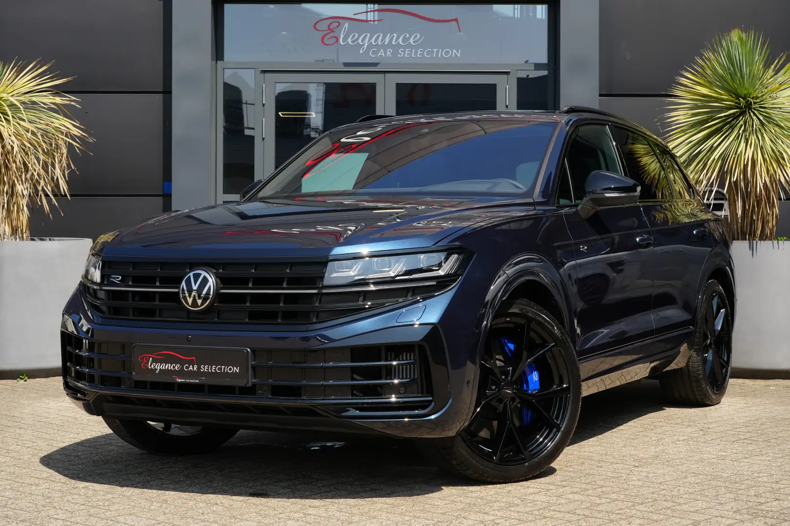 Volkswagen Touareg 3.0 TSi eHybrid 4MOTION R 462pk Panoramadak/Dynaud Blauw - 1
