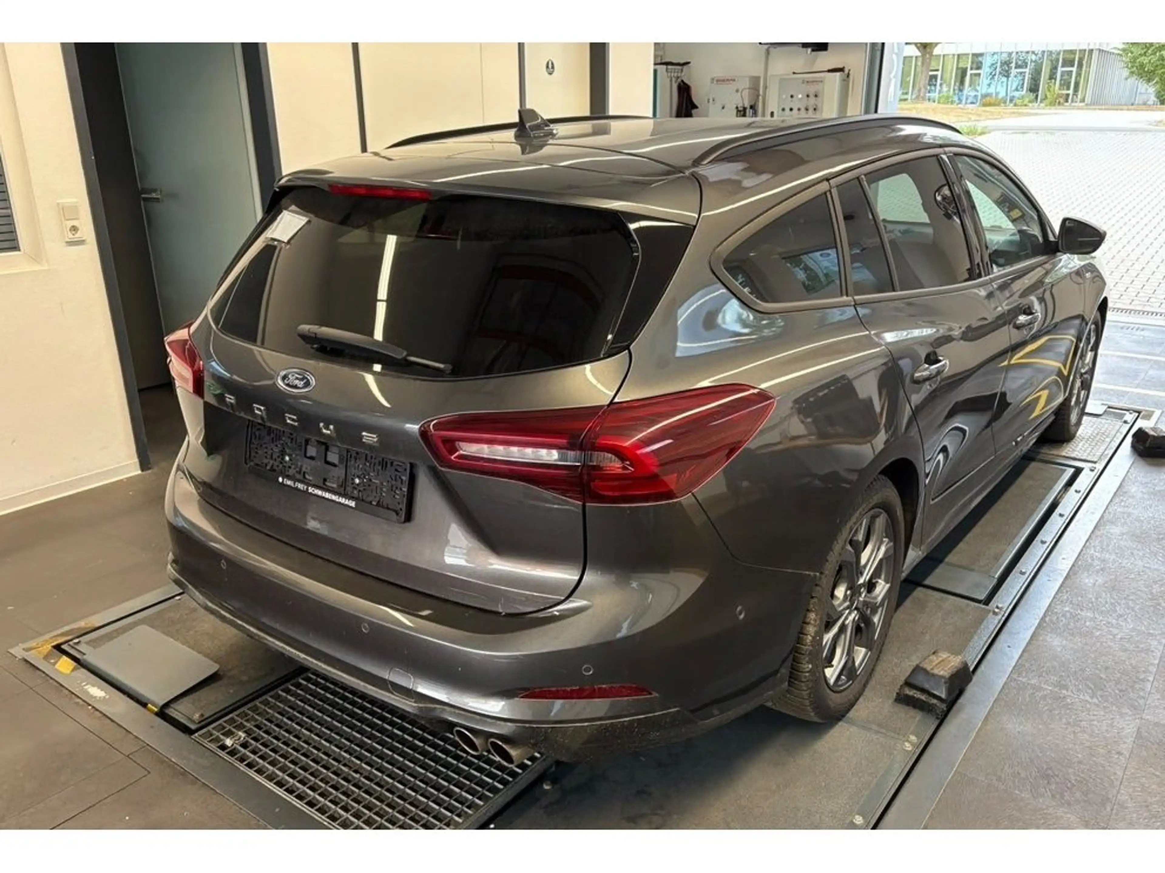 Ford Focus 1.5 ST-Line X Aut./LED/ACC/AHK/KAMERA/NAVI — photo 2