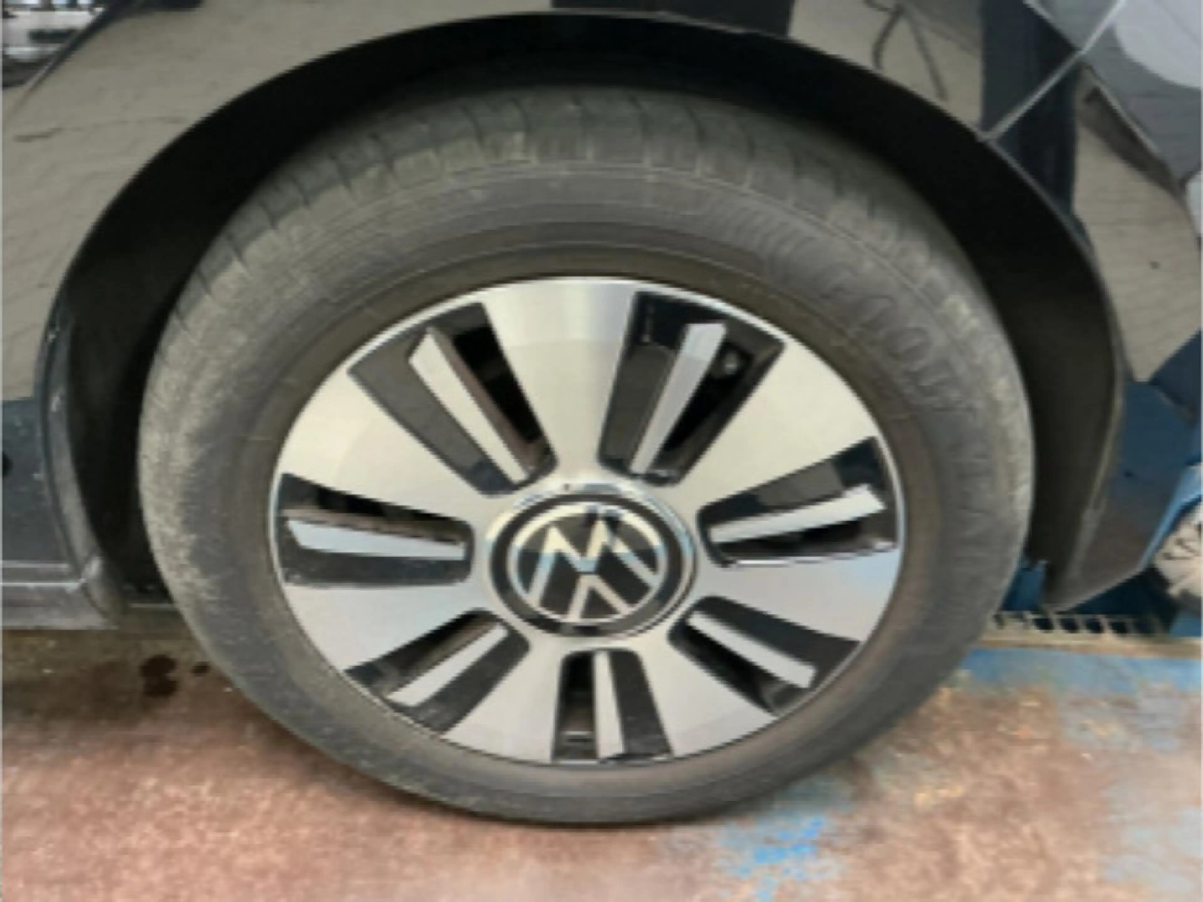 Volkswagen e-up! Max Kamera PDC SHZ GRA — photo 4