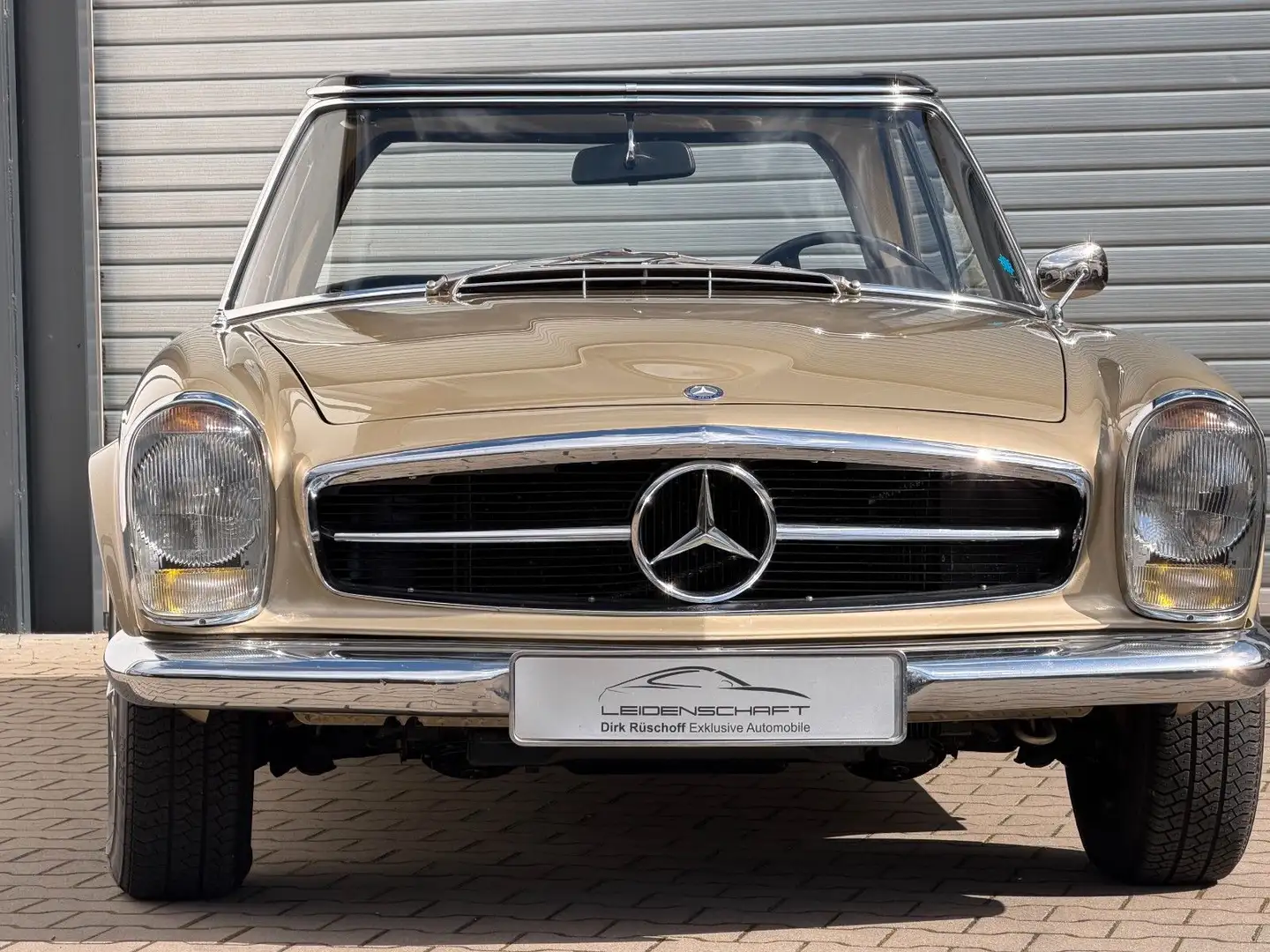 Mercedes-Benz SL 280 Pagode, 100 TKM!, Schalter, Tunisbeige Oro - 1