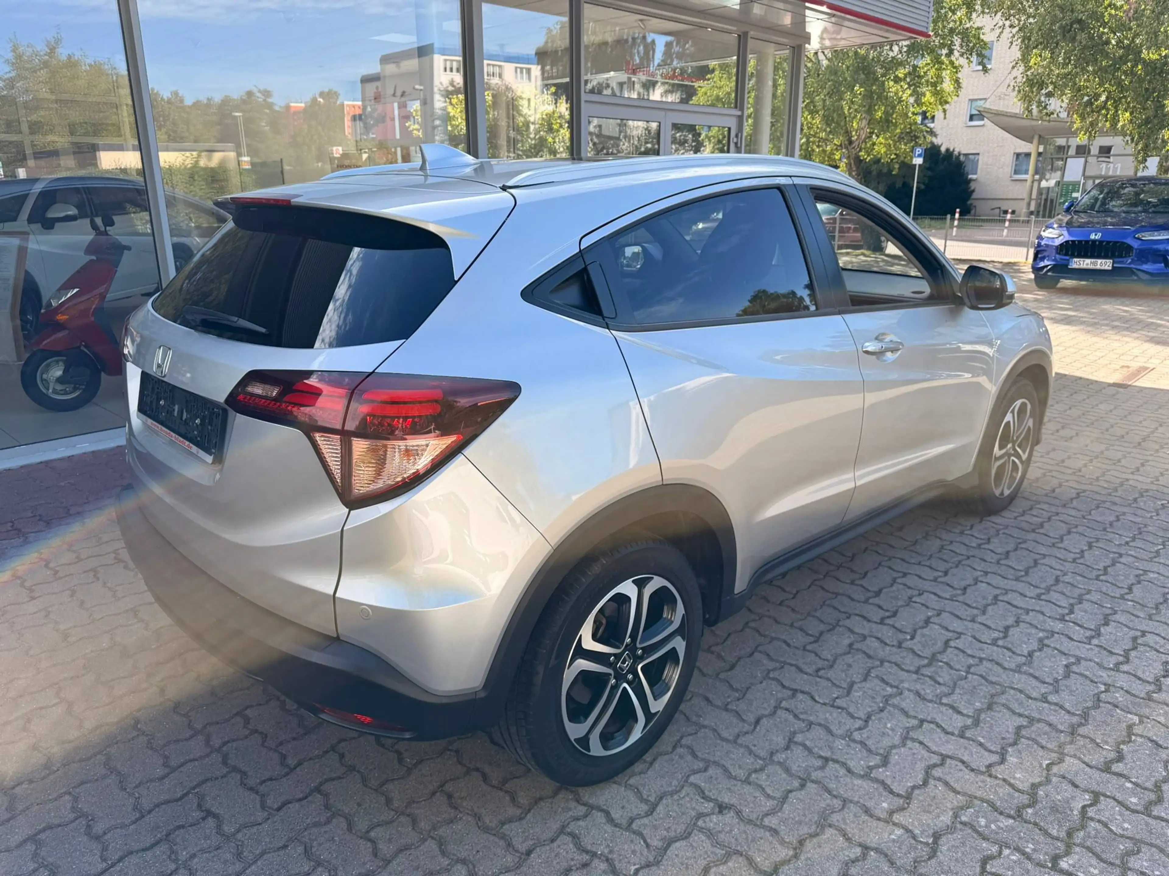 Honda HR-V HR-V 1.5 i-VTEC Executive Rückfahrkamera — photo 4