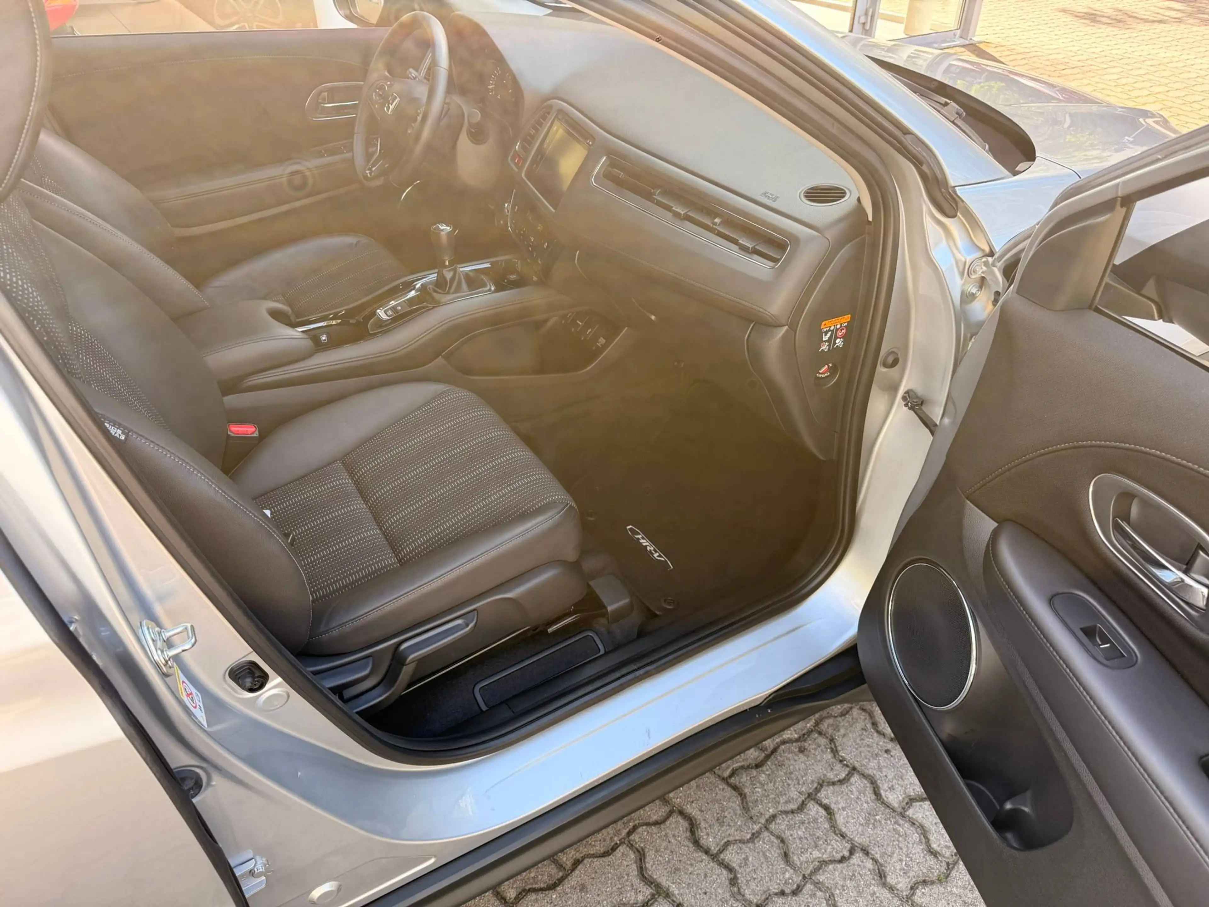 Honda HR-V HR-V 1.5 i-VTEC Executive Rückfahrkamera — photo 14
