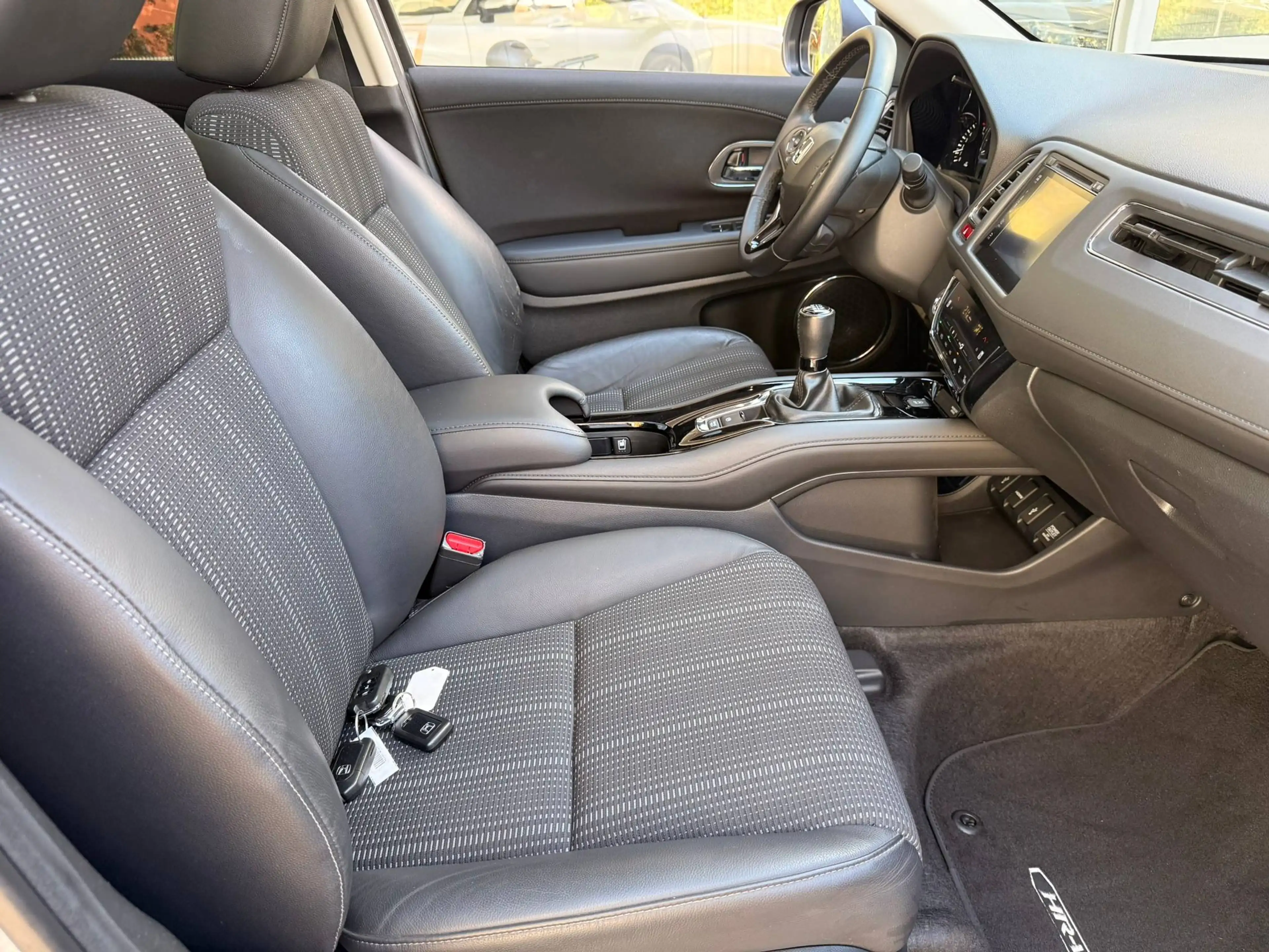 Honda HR-V HR-V 1.5 i-VTEC Executive Rückfahrkamera — photo 11