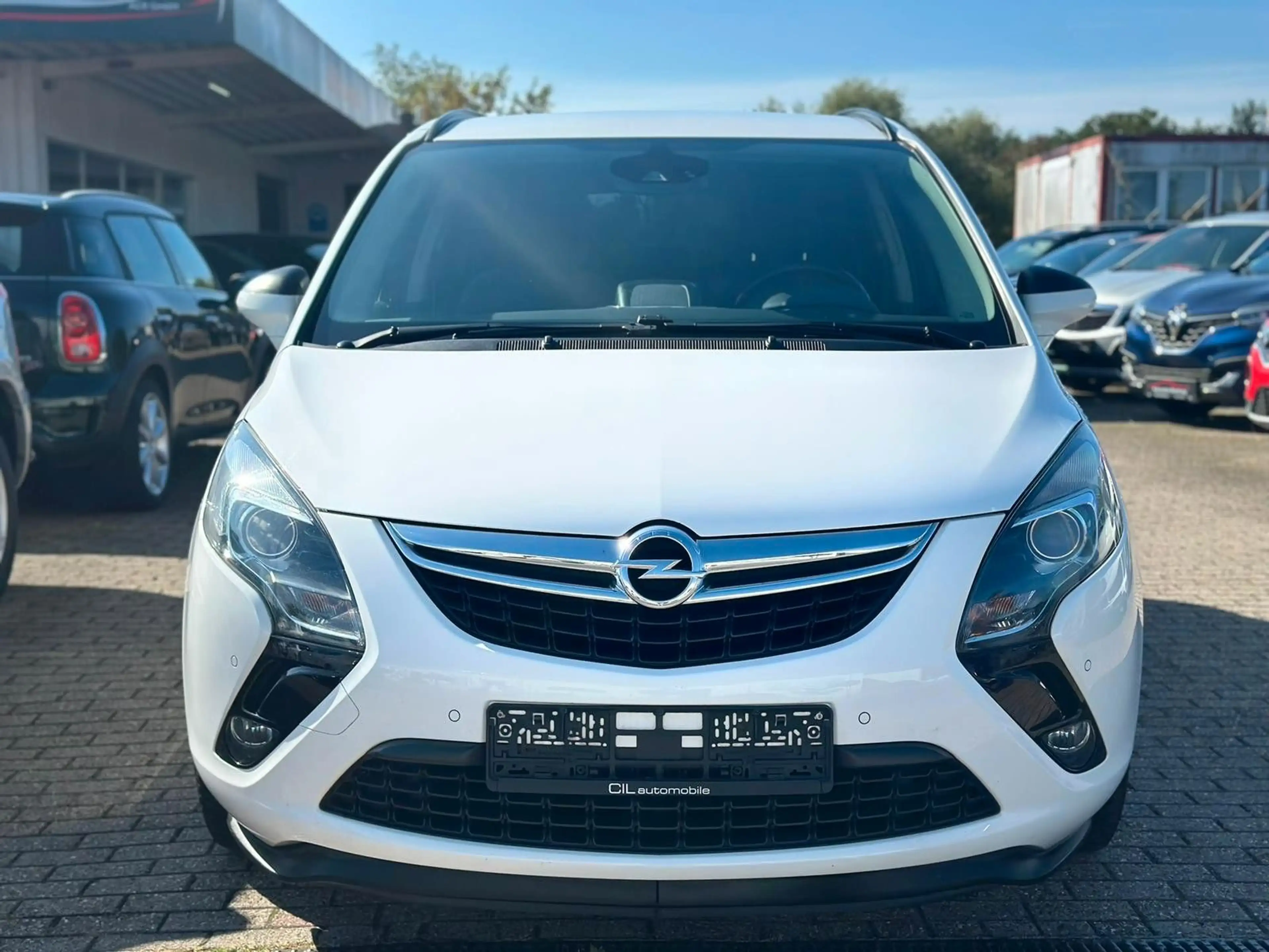 Opel Zafira C Tourer Edition*HU 06*2028 — photo 2