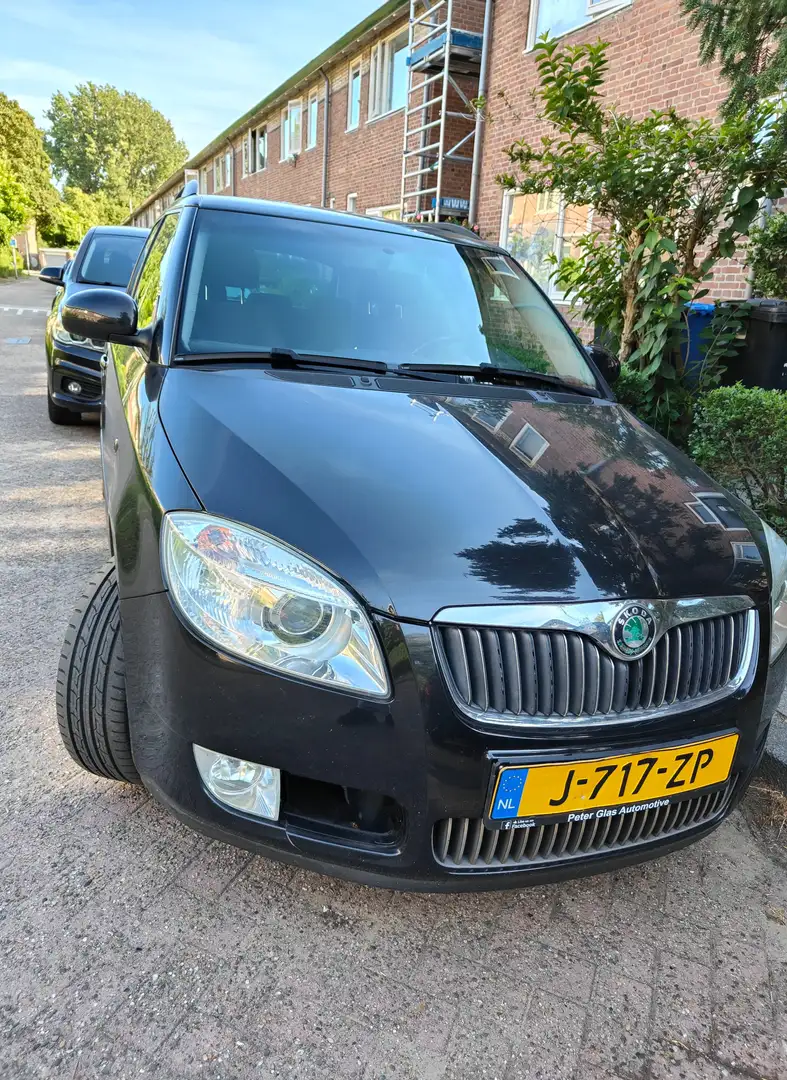 Skoda Fabia Fabia 1.4-16V Ambition Bns Zwart - 1