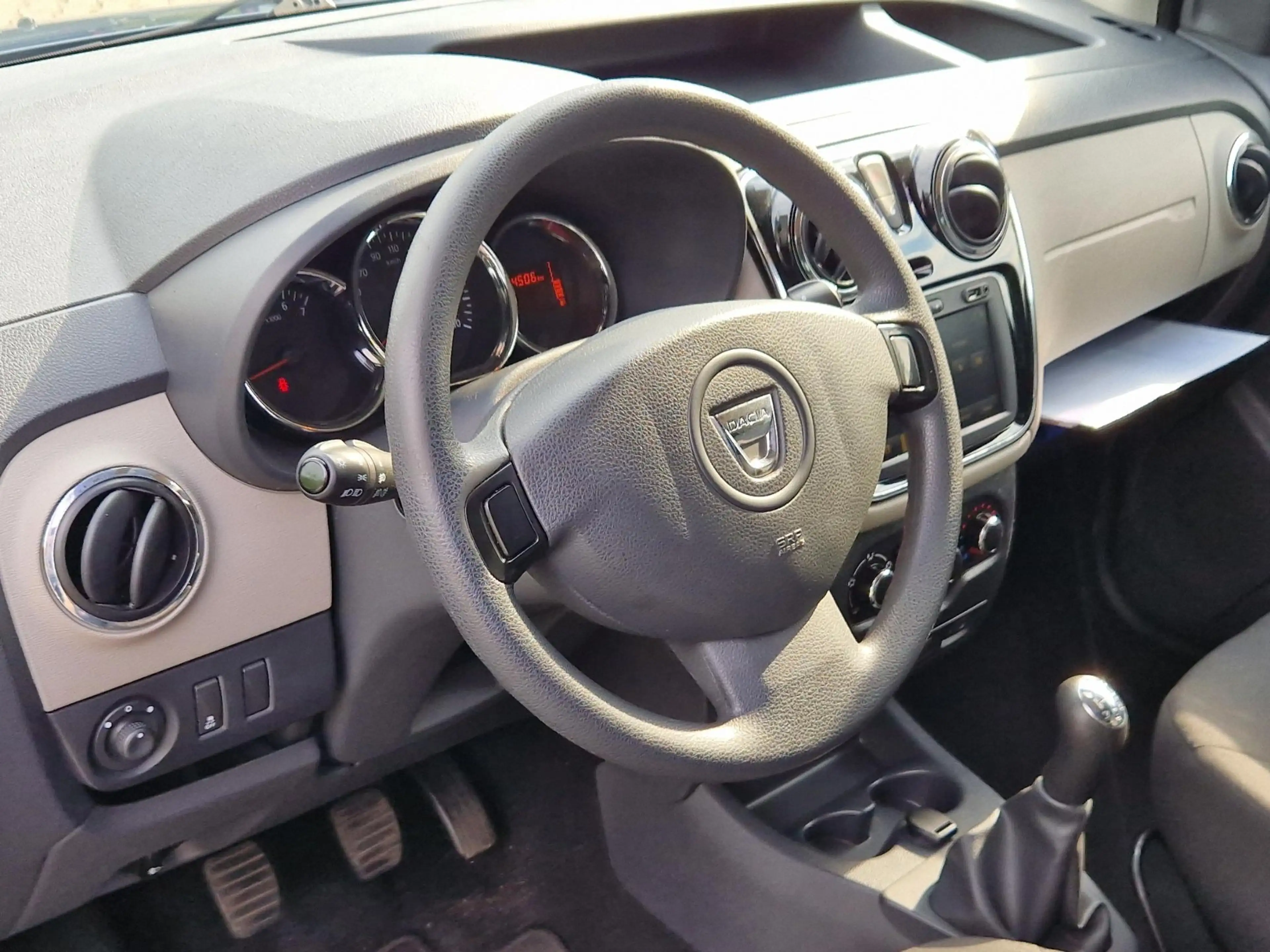 Dacia Dokker 1.2 TCe Ambiance KAMPEERAUTO. 2 pers. TREKHAAK — photo 9