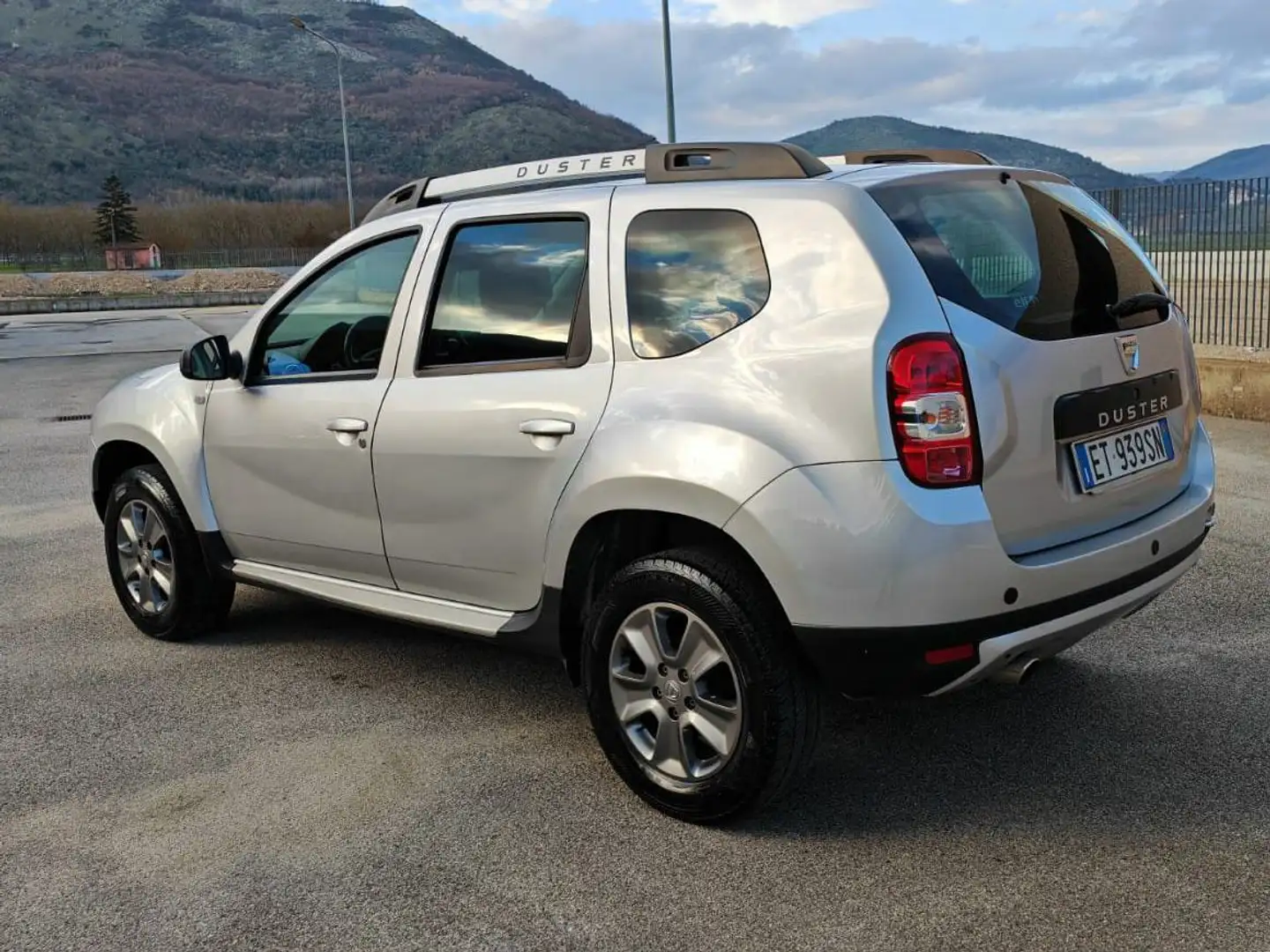 Dacia Duster Duster I 2014 1.5 dci Ambiance 4x4 110cv Grigio - 2
