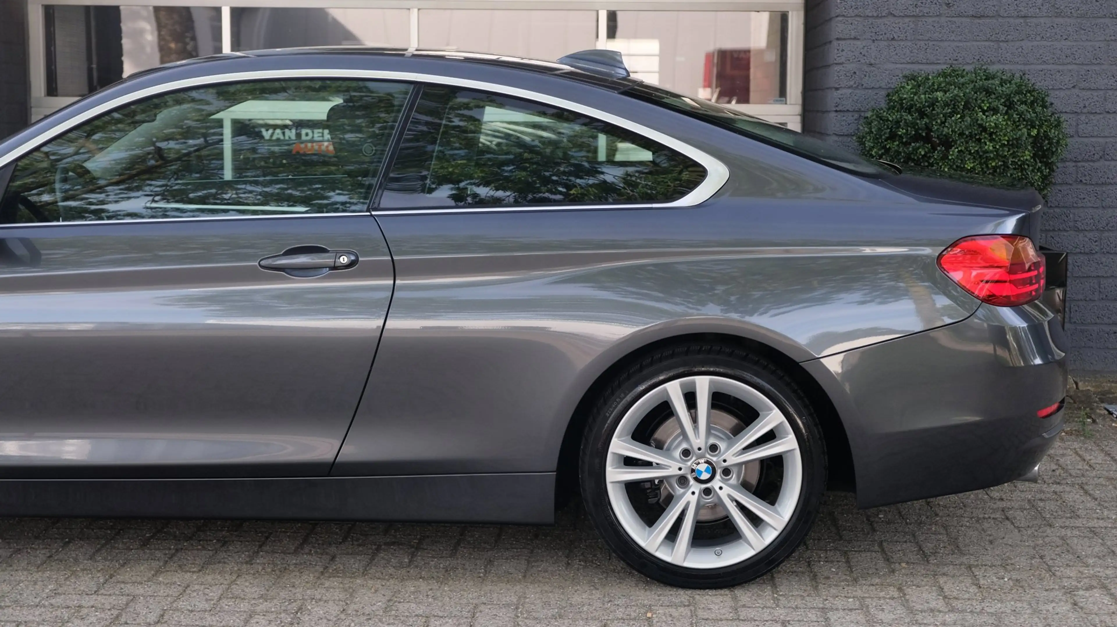 BMW 420 4-serie Coupé 420i High Executive Leder Camera | 1 — photo 17