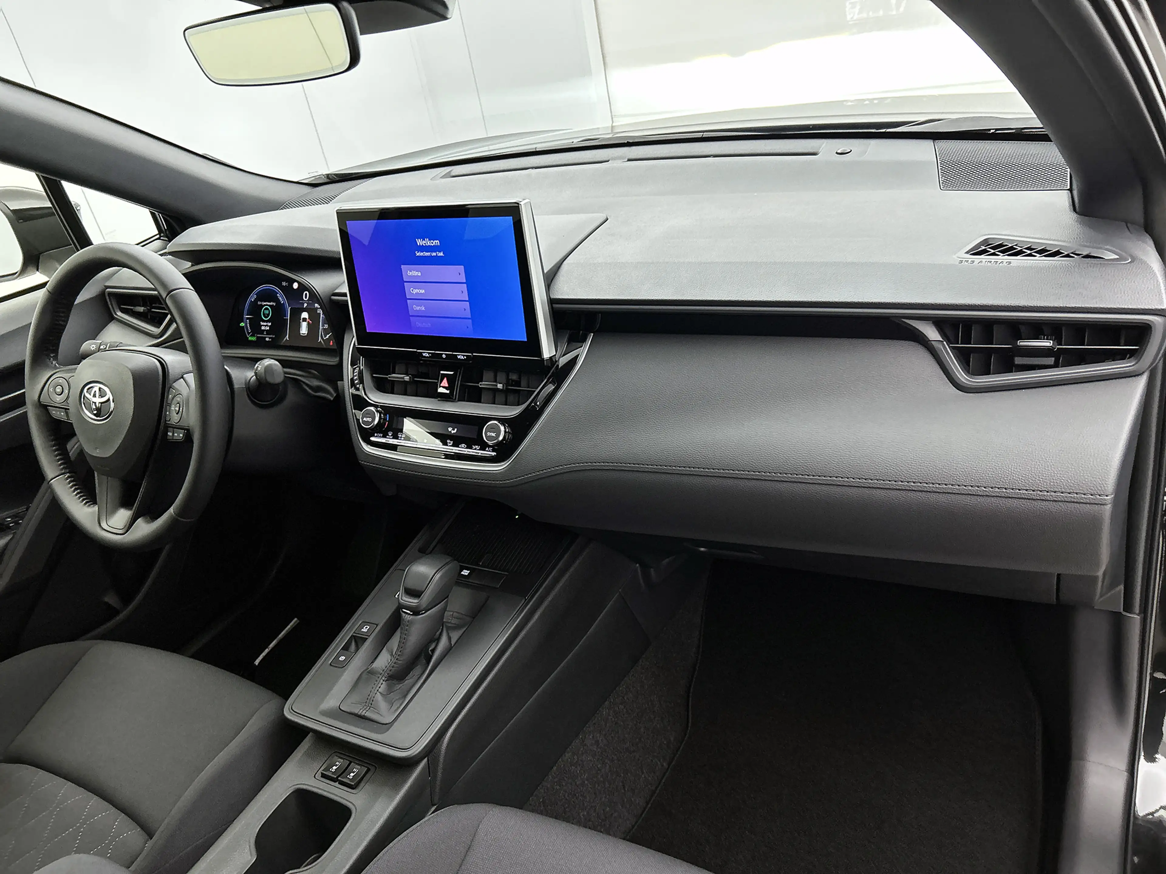 Toyota Corolla Cross Hybrid 140 Active 3500,- voordeel! Carplay | ACC | — photo 6