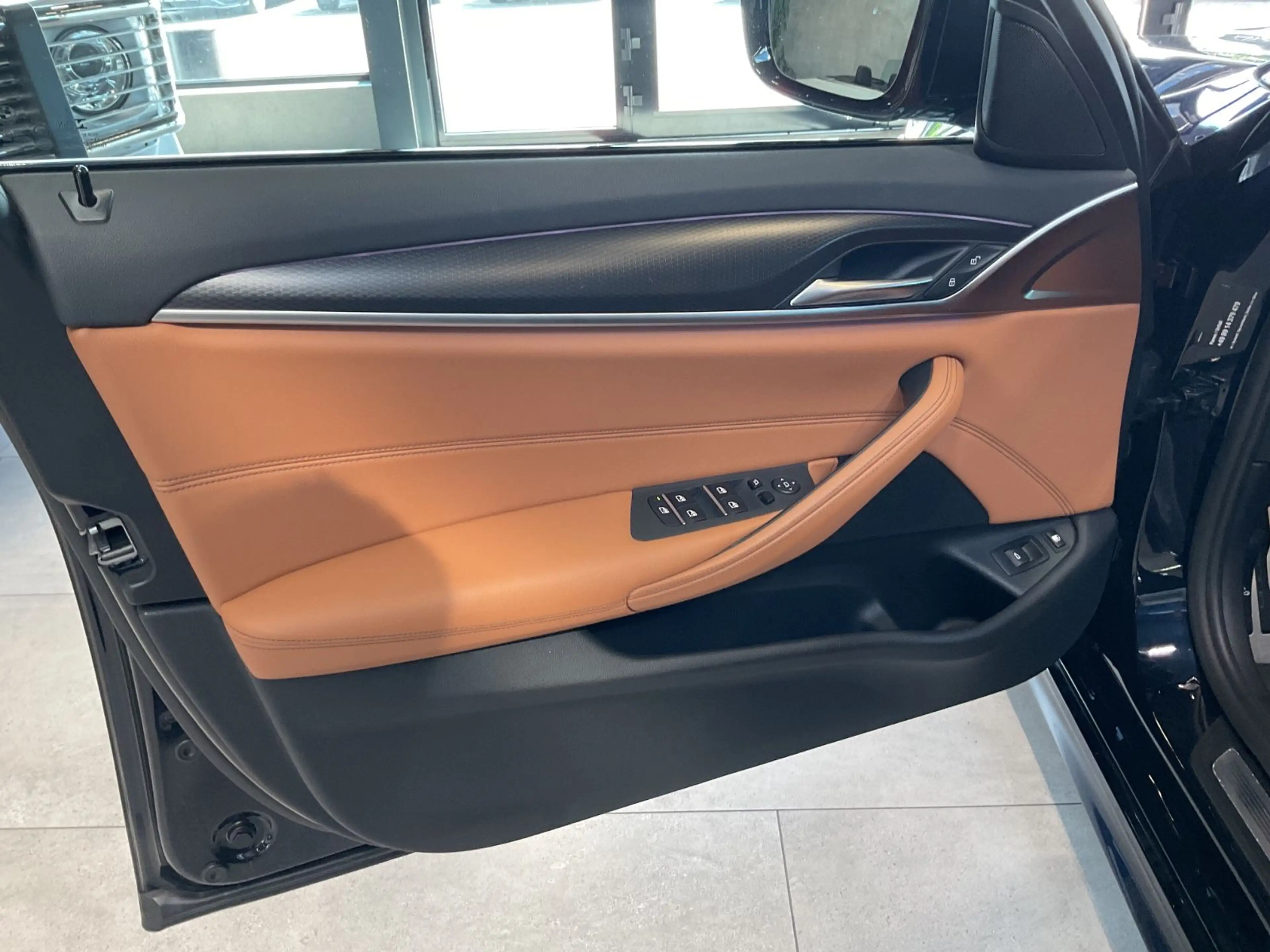BMW 530 e xDr. M Sport AHK Laser Leder HiFi HuD Kame. — photo 8