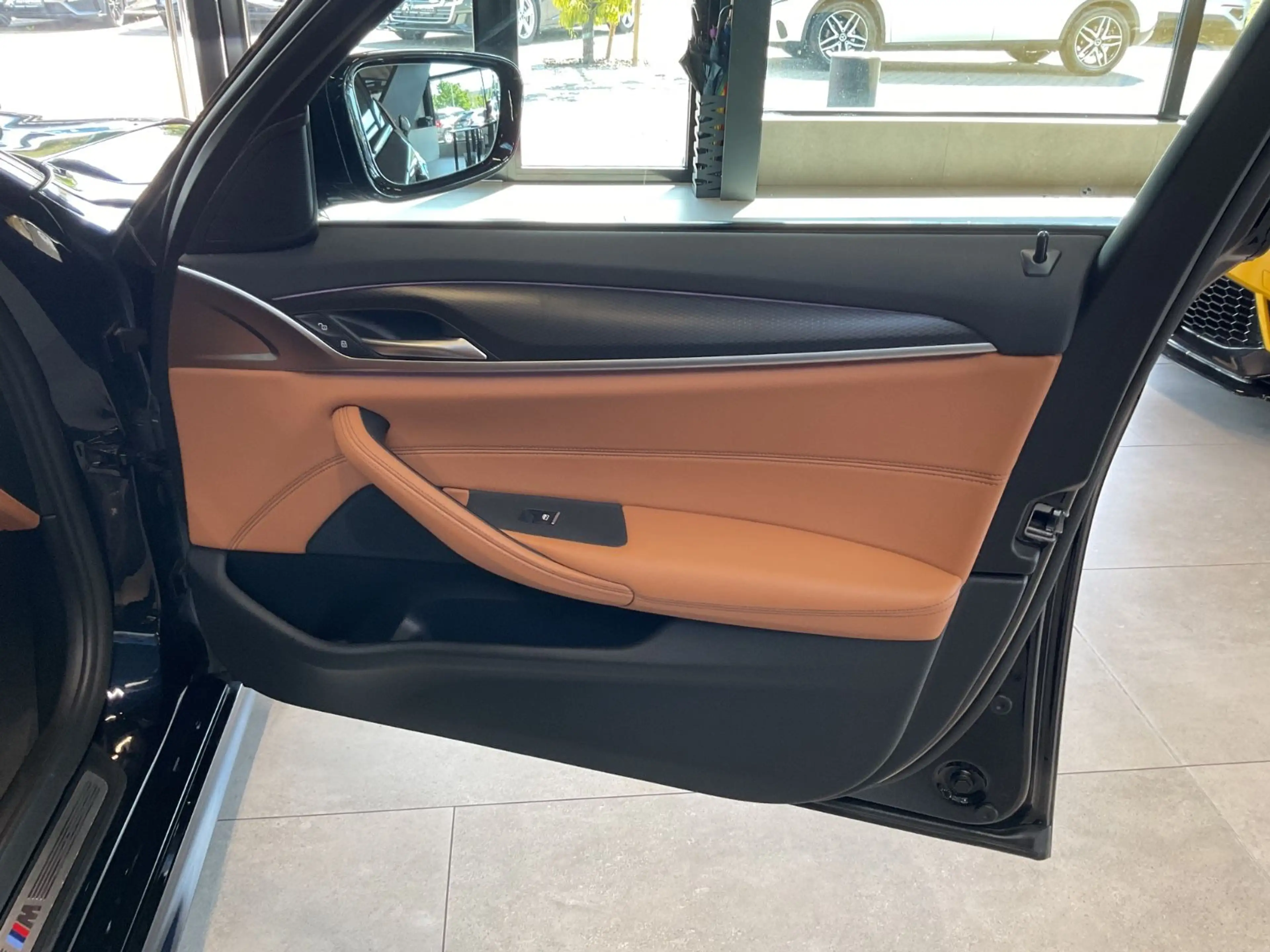 BMW 530 e xDr. M Sport AHK Laser Leder HiFi HuD Kame. — photo 10