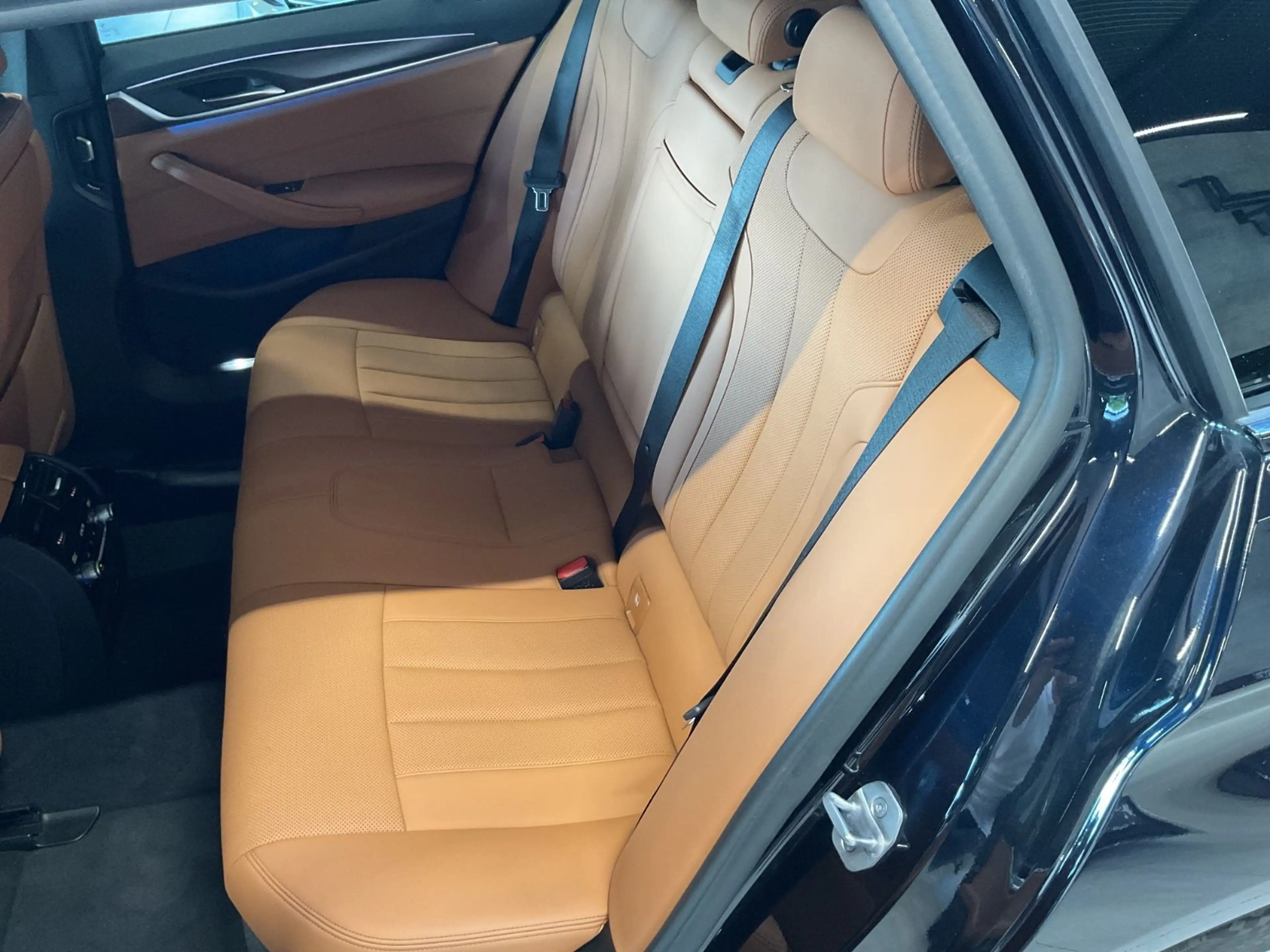 BMW 530 e xDr. M Sport AHK Laser Leder HiFi HuD Kame. — photo 15
