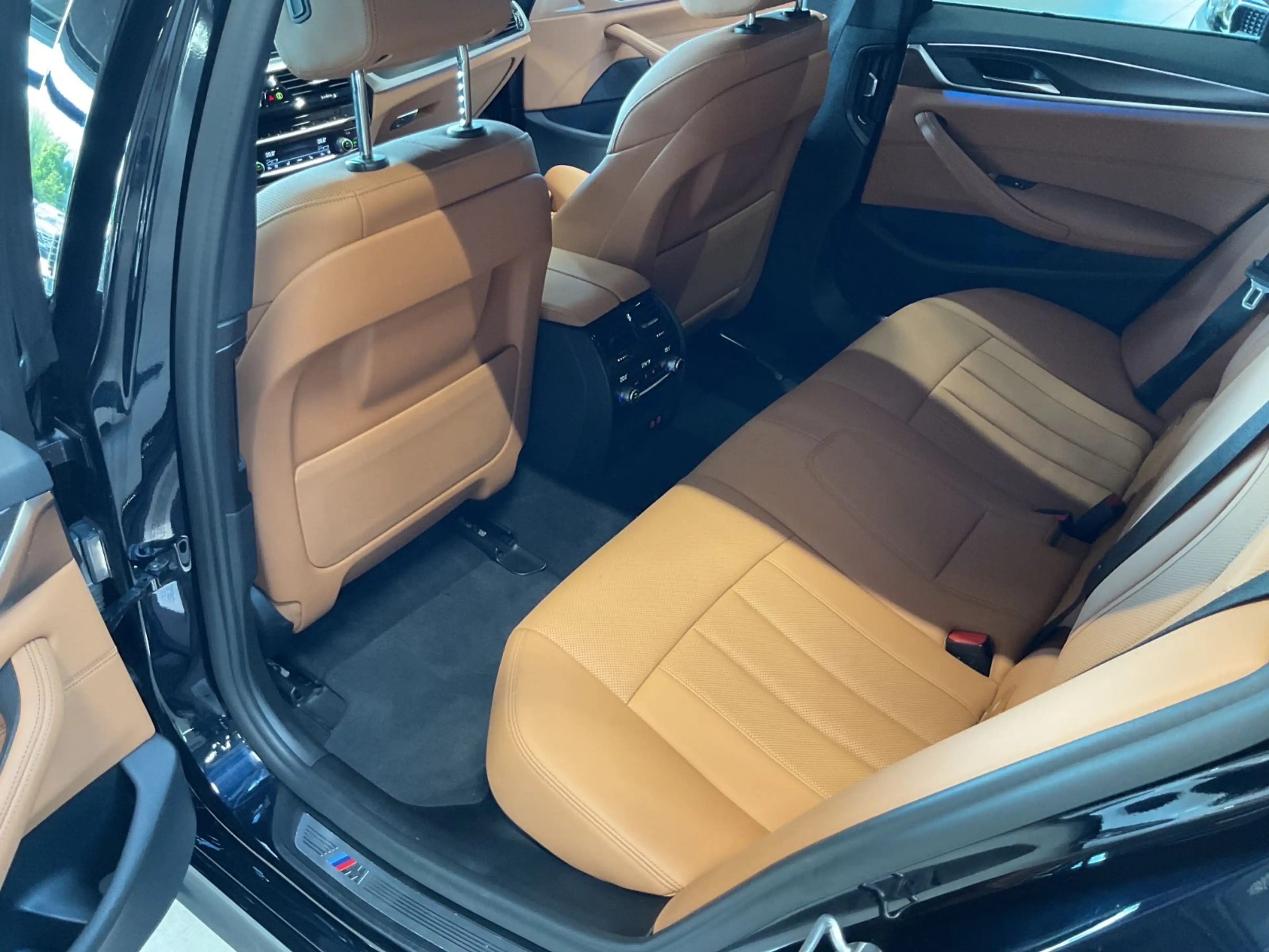 BMW 530 e xDr. M Sport AHK Laser Leder HiFi HuD Kame. — photo 14