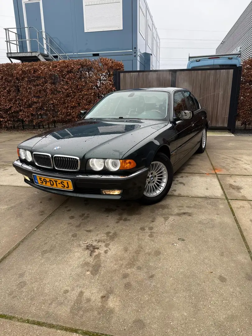 BMW 735 735i - 1