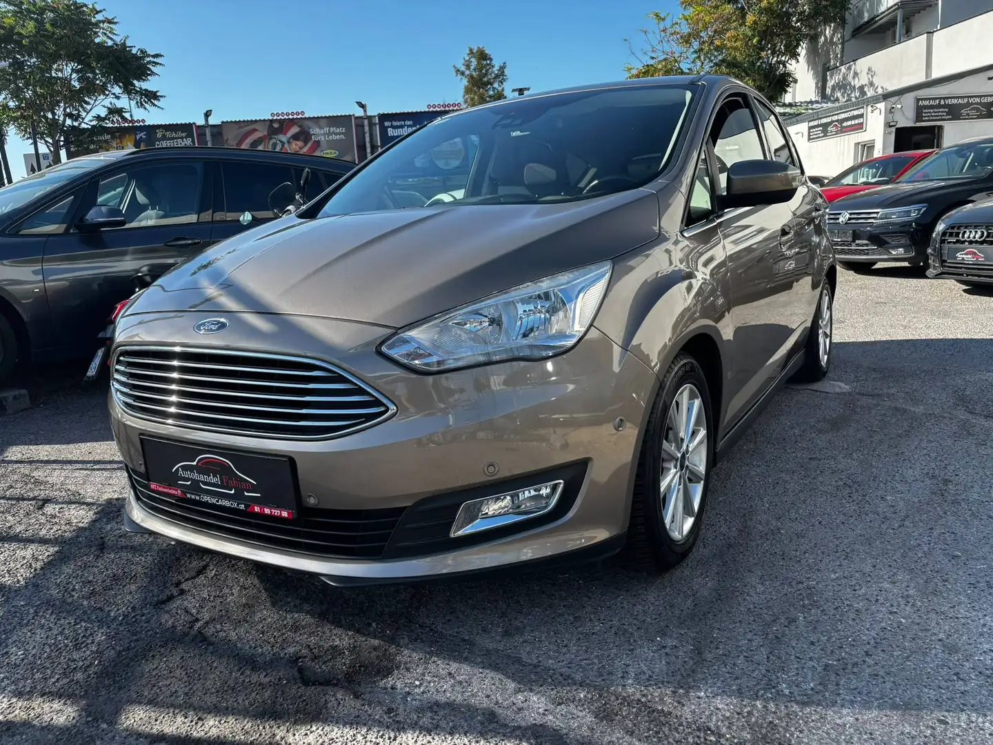 Ford C-Max Titanium 1,5 TDCi 120PS Pickerl Services NEU Zahnriemen gemacht Parkhilfe Sitzheizung Silber - 1