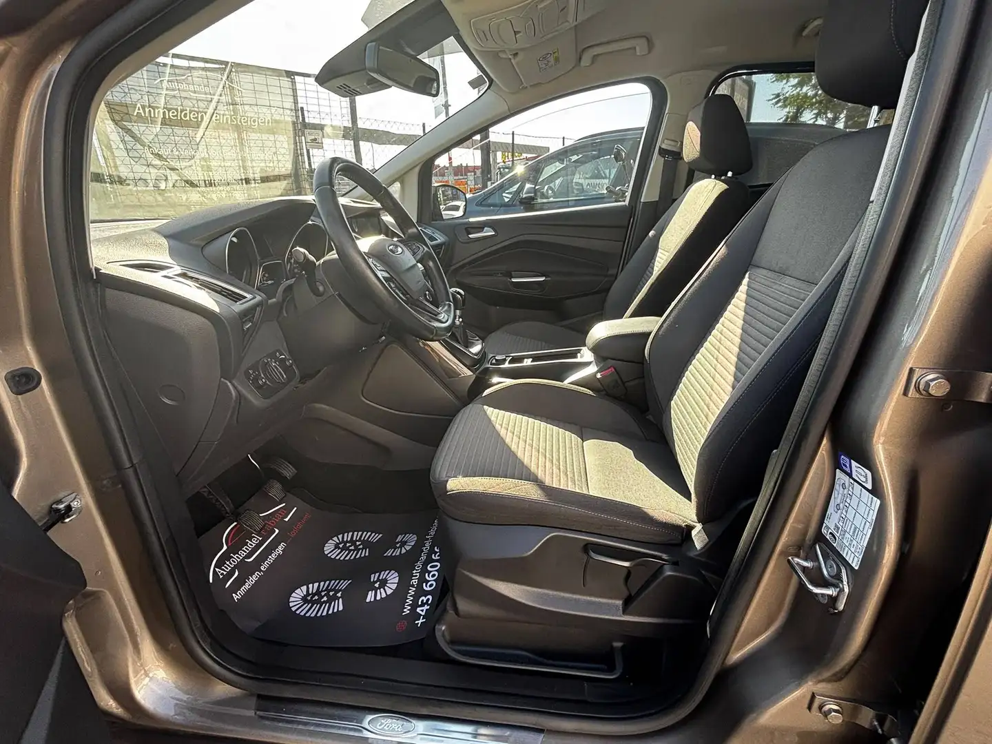 Ford C-Max Titanium 1,5 TDCi 120PS Pickerl Services NEU Zahnriemen gemacht Parkhilfe Sitzheizung Silber - 2