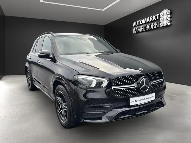 Mercedes-Benz GLE view 2