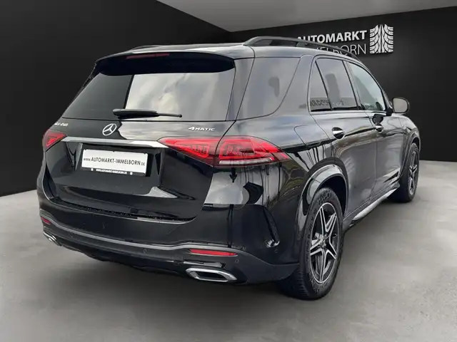 Mercedes-Benz GLE view 3