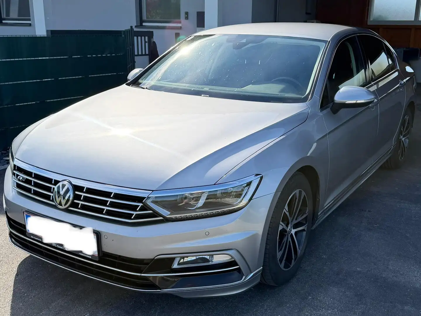 Volkswagen Passat Passat Highline 2,0 TDI SCR Highline Grau - 1