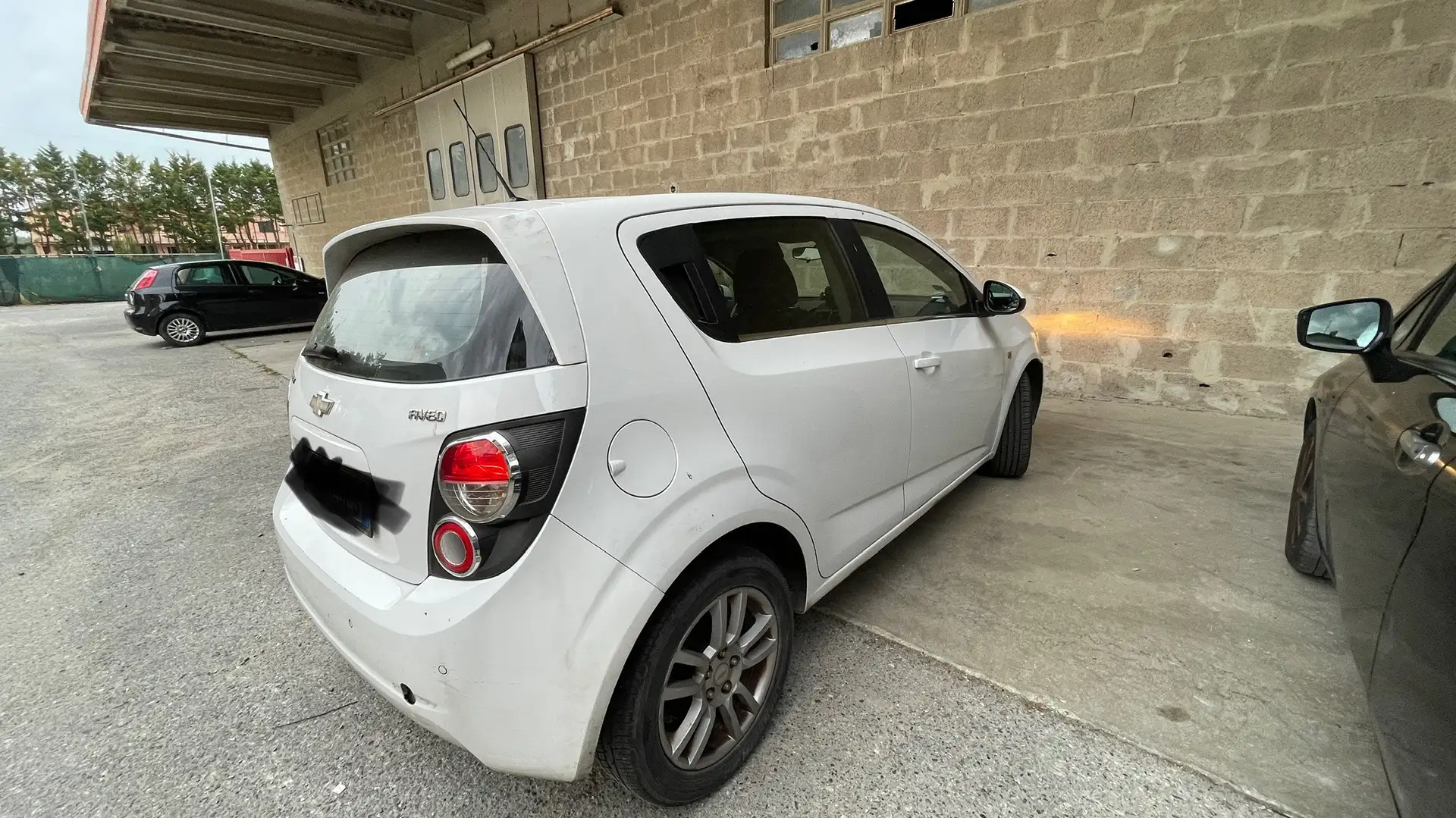 Chevrolet Aveo 1.3d LTZ 95cv 5p Alb - 2