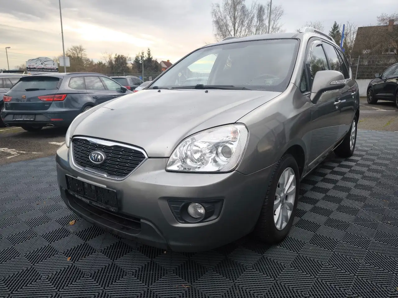 Kia Carens