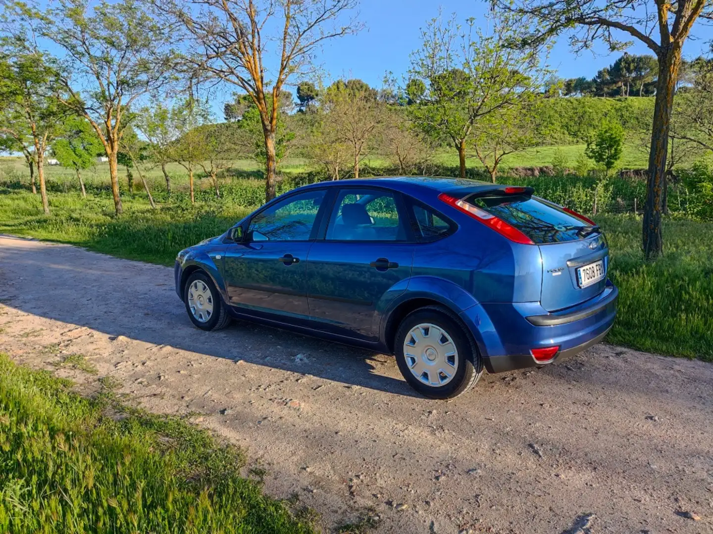 Ford Focus 1.6 Trend Aut. Blauw - 2