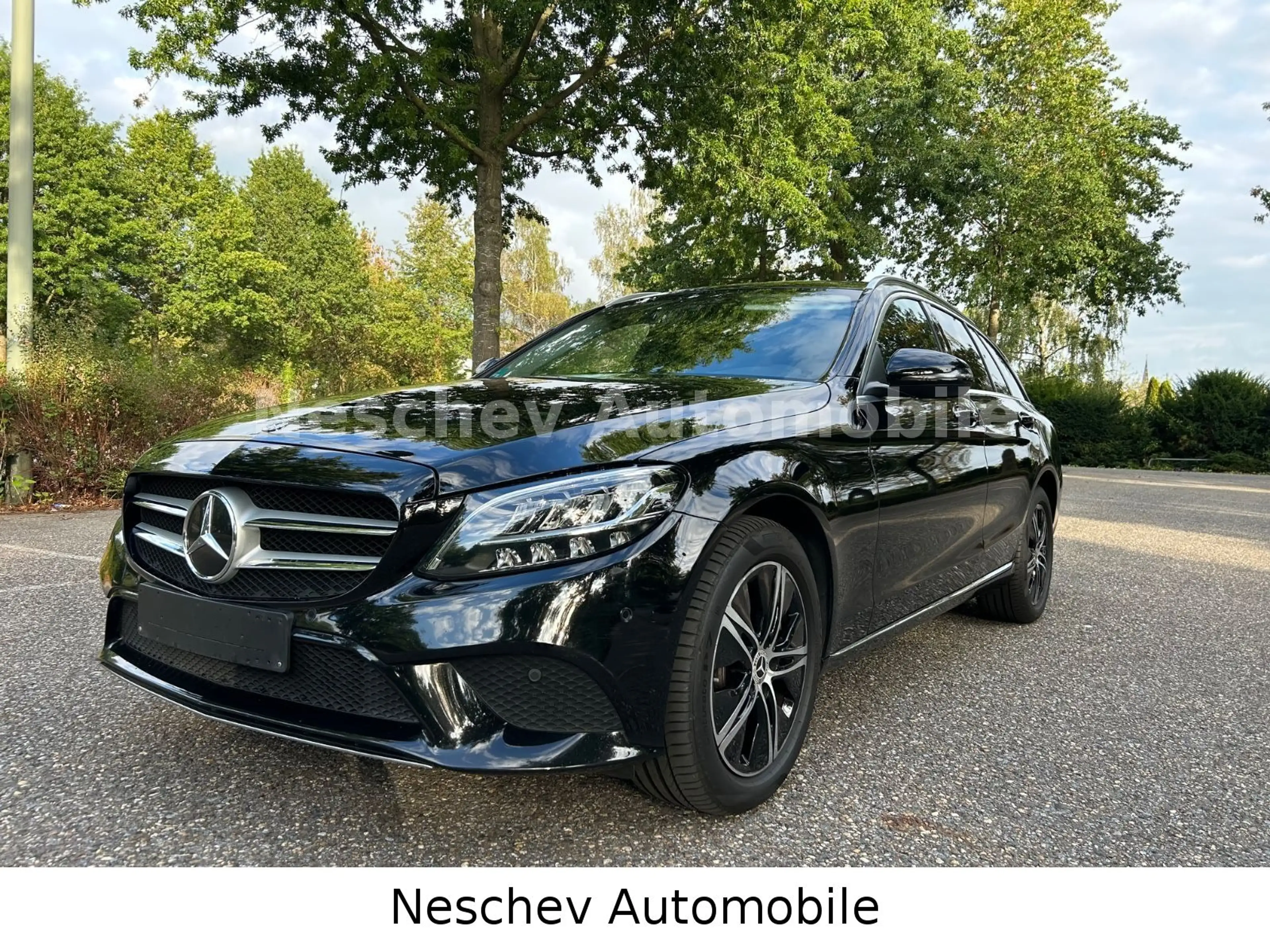 Mercedes-Benz C 300 d 4MATIC T Aut Avantgarde KeylessGo/Comand — photo 2