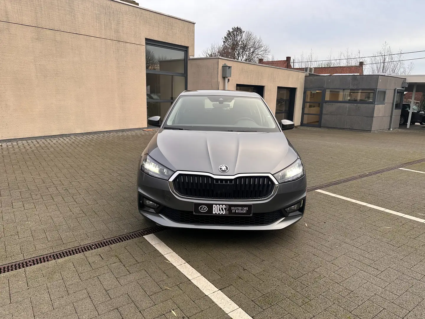 Skoda Fabia Fabia 1.0 TSI DSG Gris - 2