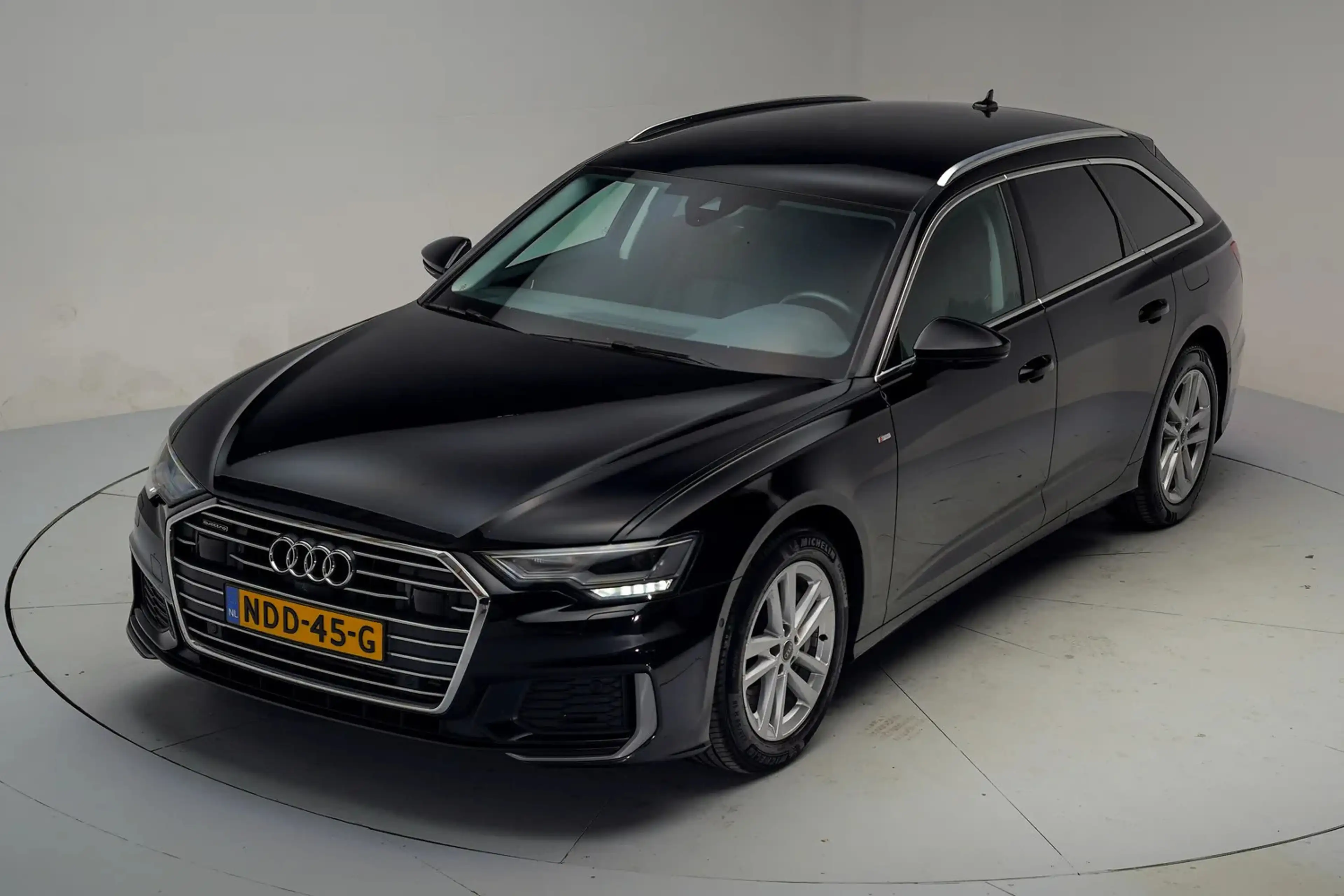 Audi A6 AVANT 50 TFSI e quattro S-Line Business Executive — photo 15