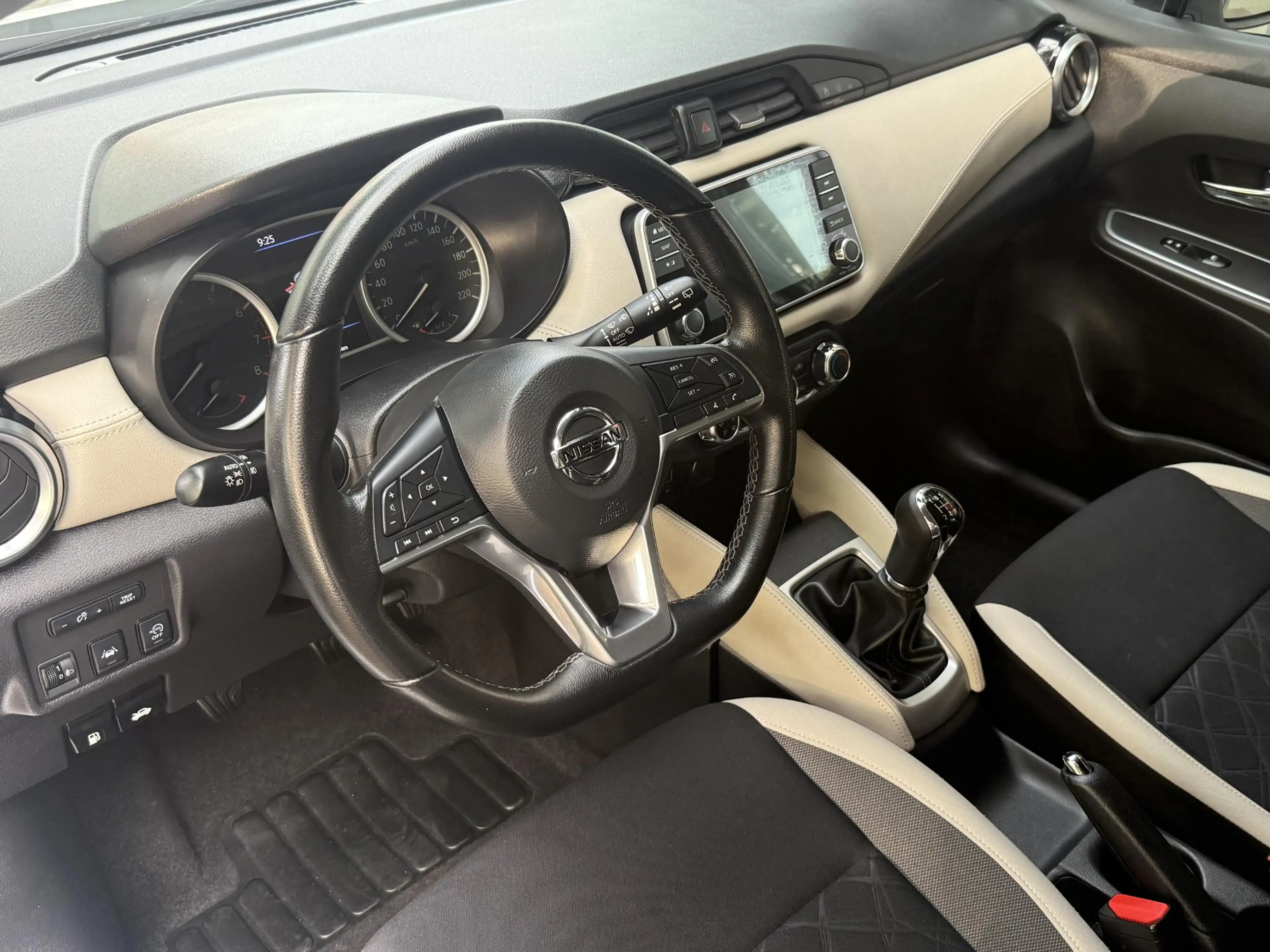 Nissan Micra 1.0 IG-T N-Design | Airconditioning | Navigatie | — photo 11