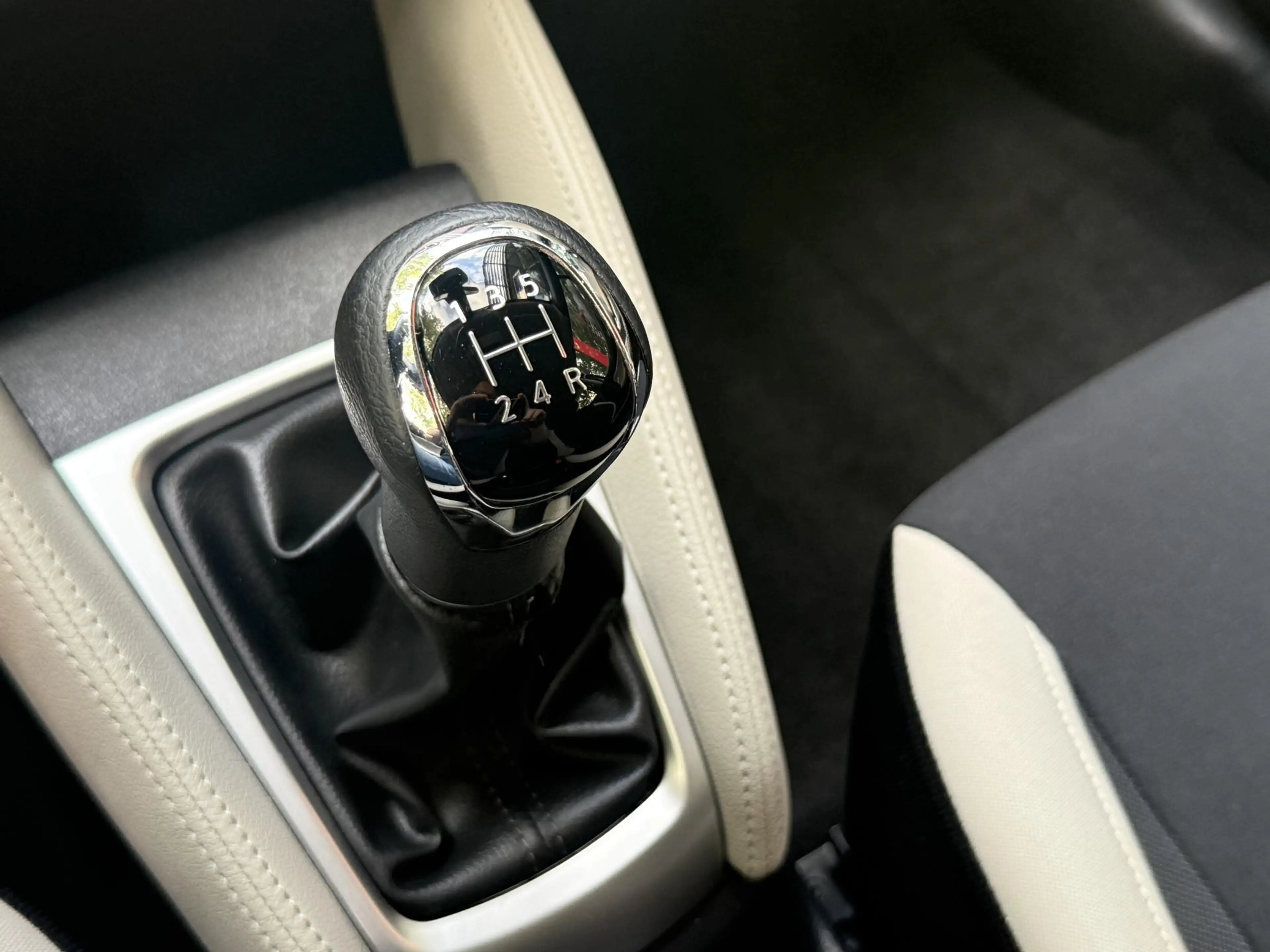 Nissan Micra 1.0 IG-T N-Design | Airconditioning | Navigatie | — photo 25