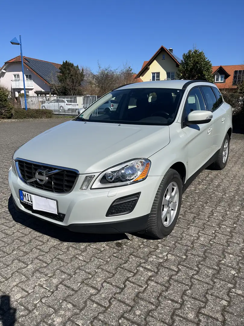 Volvo XC60 Kinetic Drive - 1
